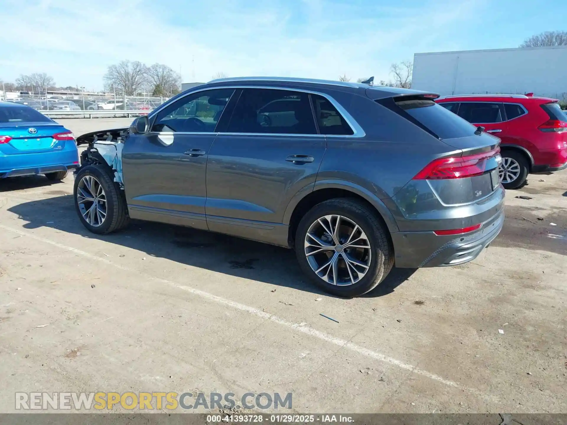 3 Photograph of a damaged car WA1EVAF15LD000466 AUDI Q8 2020