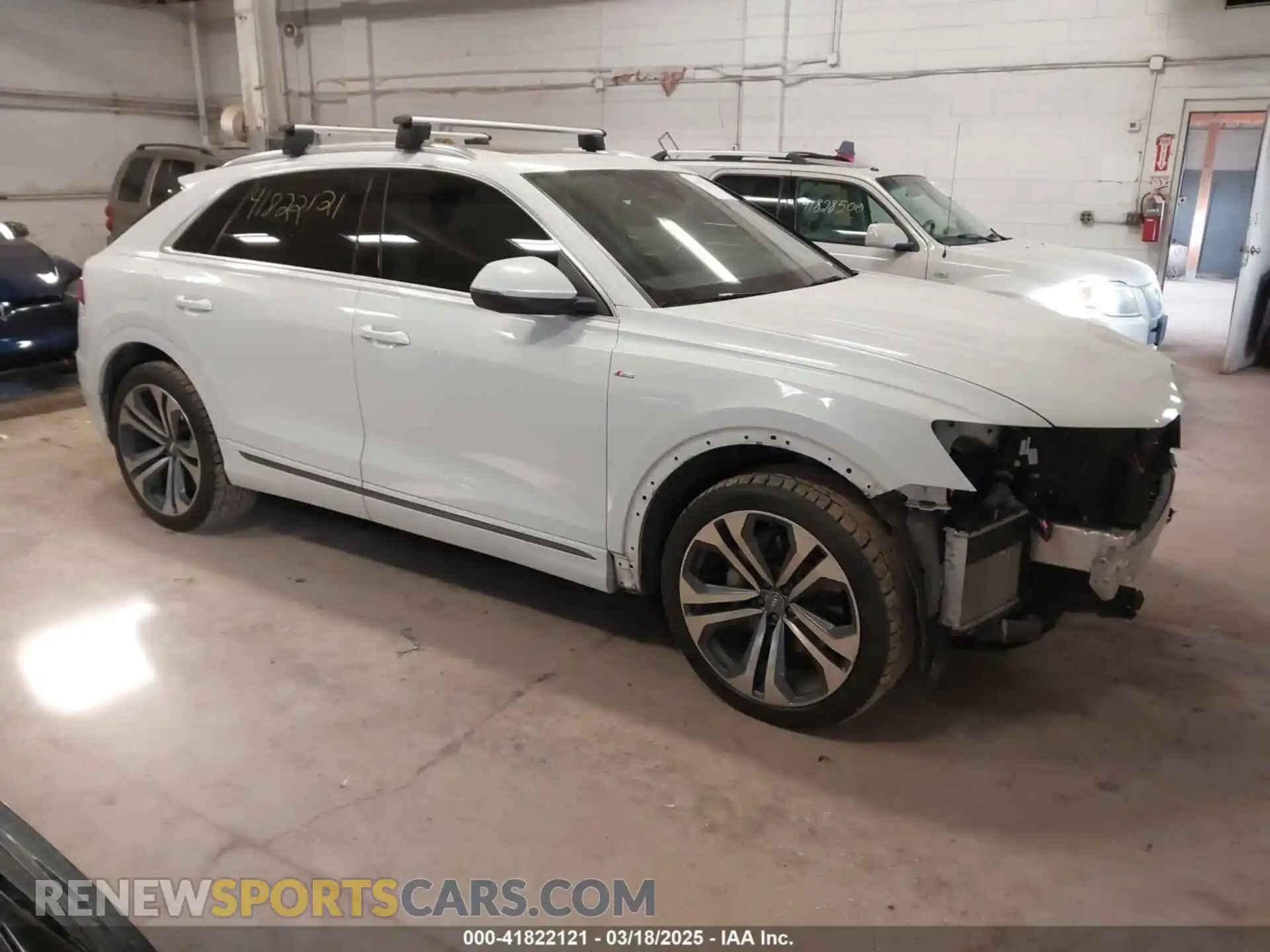 1 Фотография поврежденного автомобиля WA1EVBF17LD019364 AUDI Q8 2020