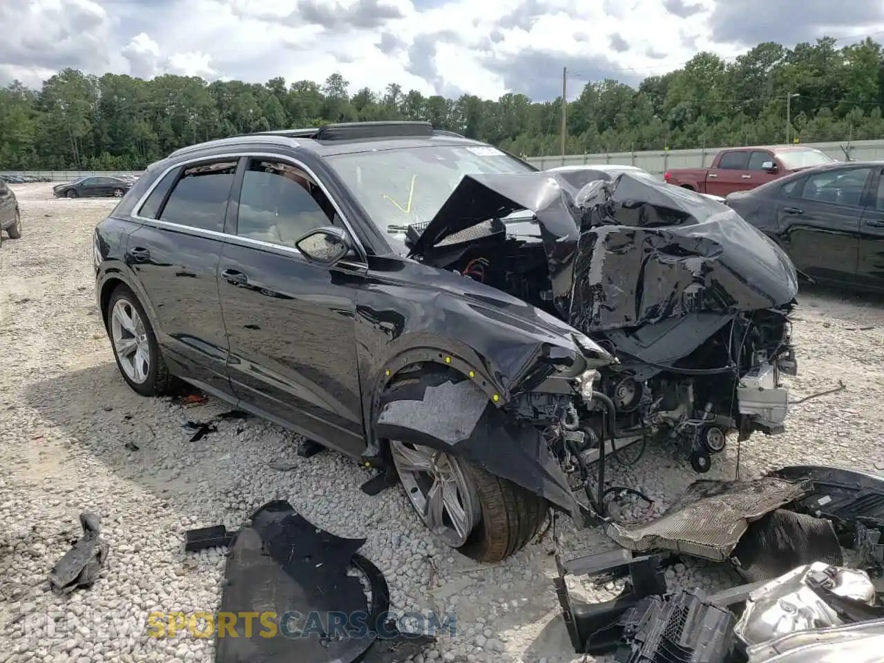 1 Photograph of a damaged car WA1BVAF11MD006107 AUDI Q8 2021