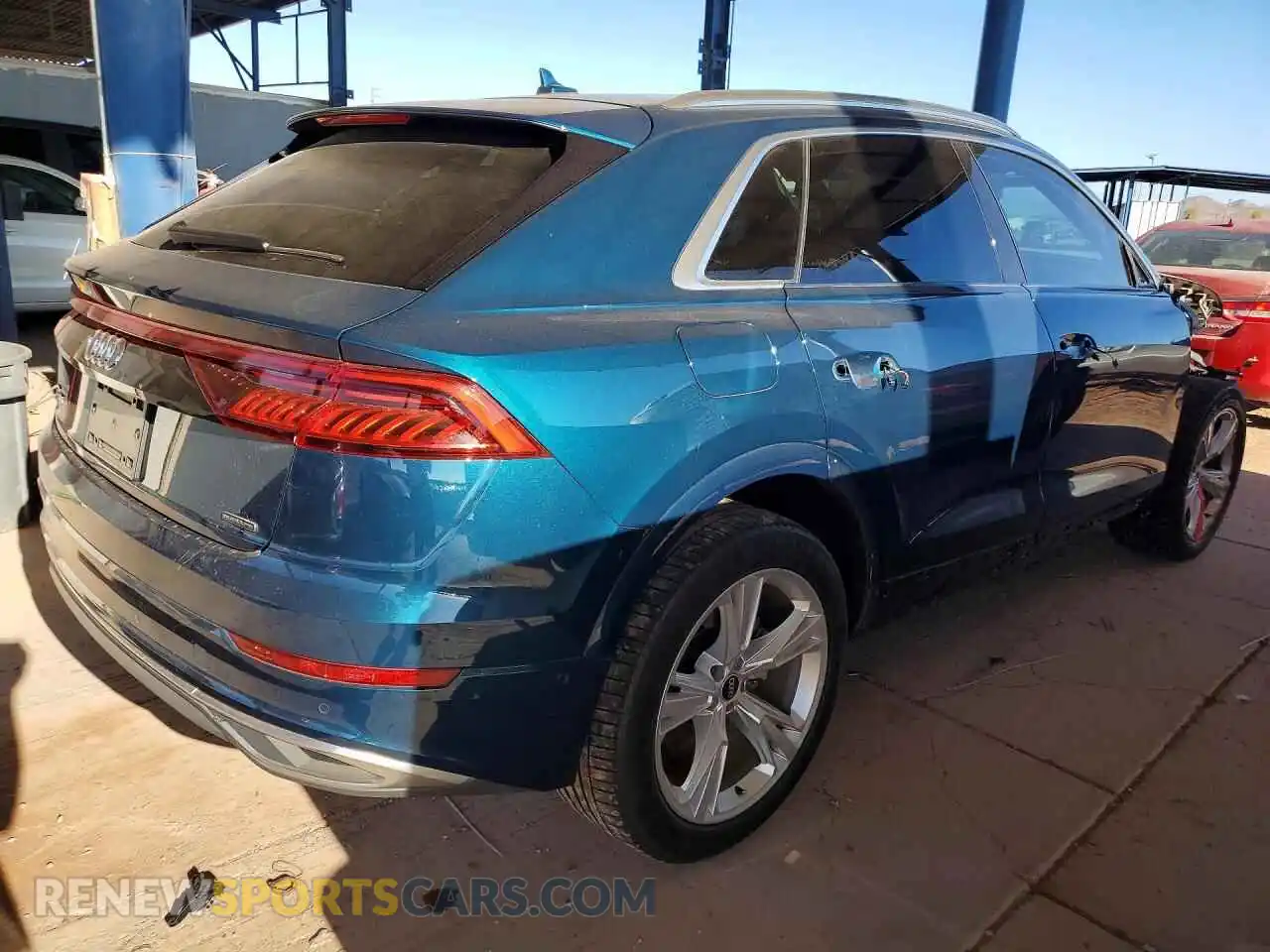 3 Фотография поврежденного автомобиля WA1CVAF19MD036184 AUDI Q8 2021