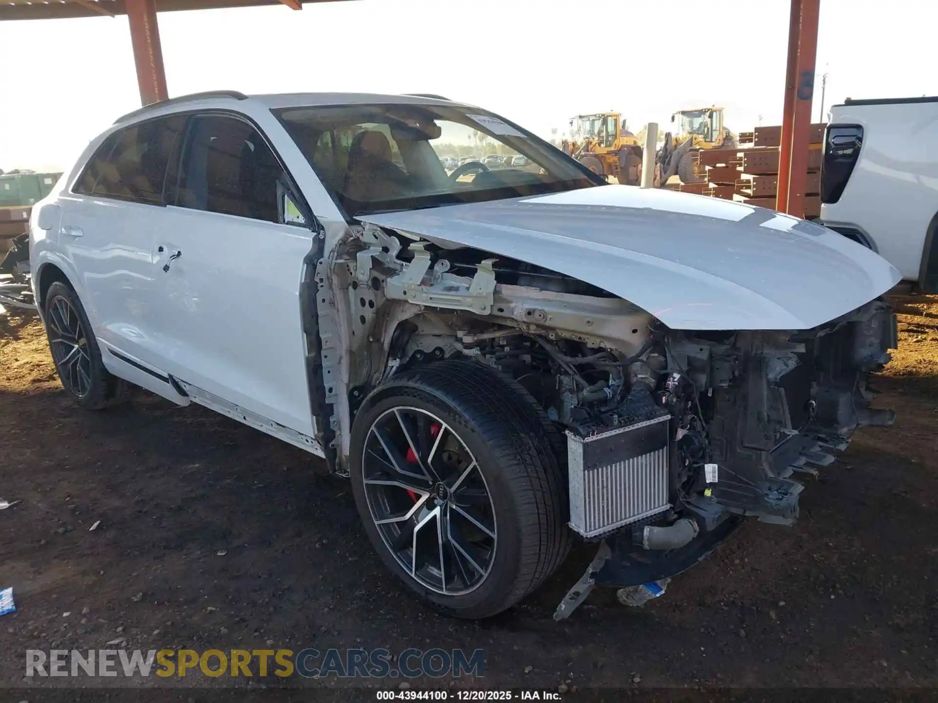 1 Photograph of a damaged car WA1EVAF10MD013028 AUDI Q8 2021