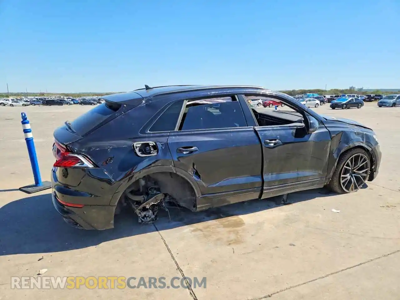 3 Photograph of a damaged car WA1EVAF10MD014888 AUDI Q8 2021