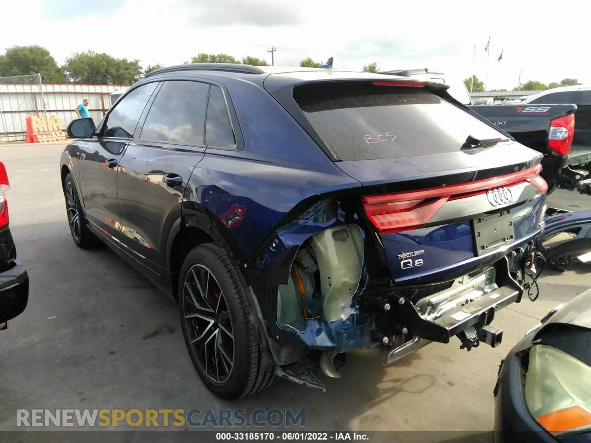 3 Photograph of a damaged car WA1EVAF10MD014986 AUDI Q8 2021