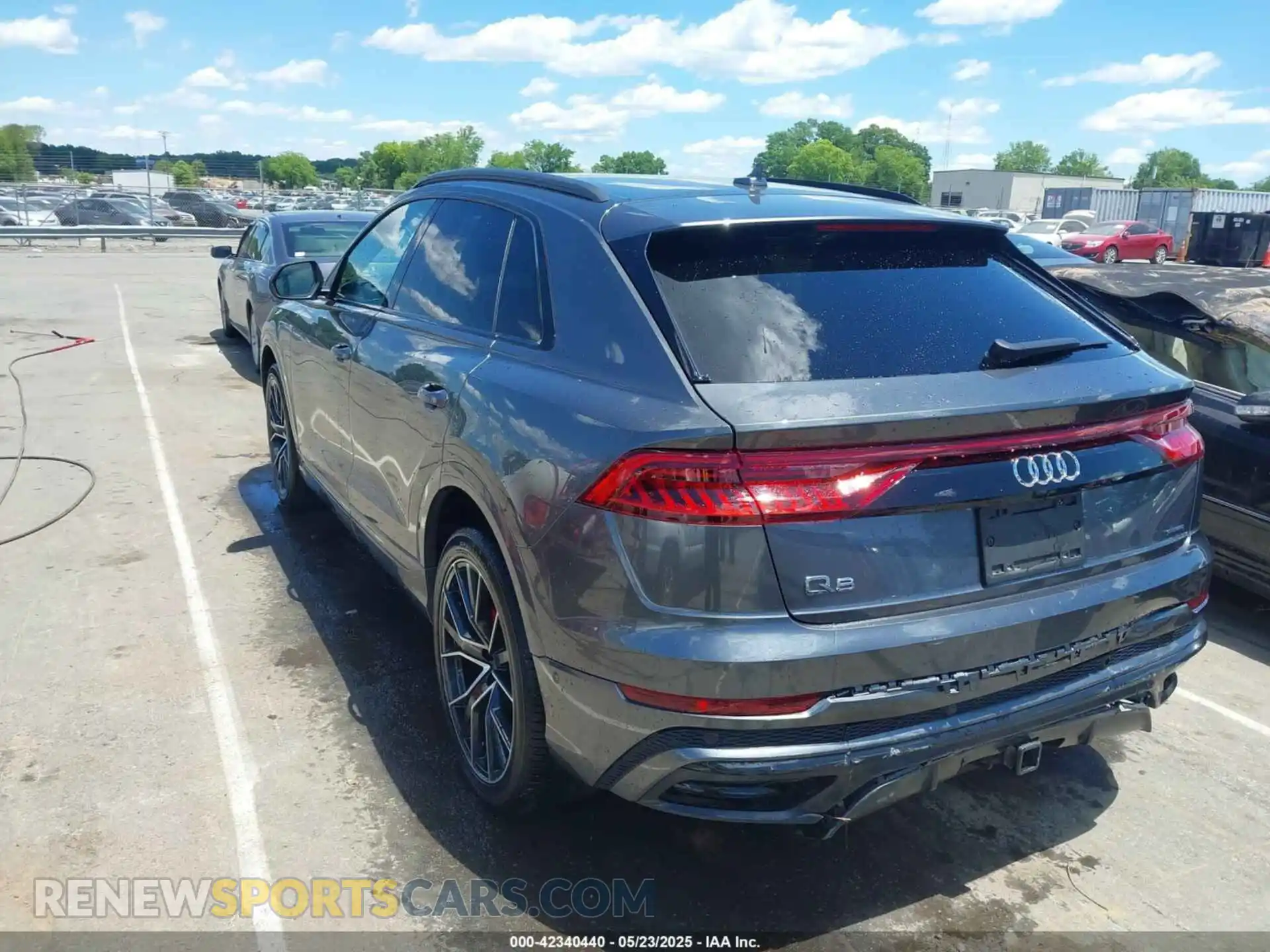 3 Фотография поврежденного автомобиля WA1EVAF12MD006405 AUDI Q8 2021