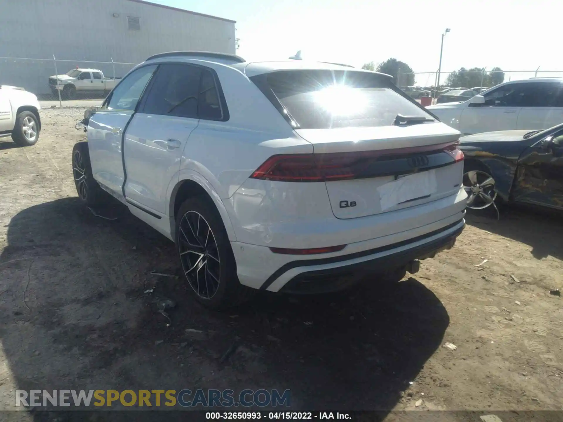 3 fotografías del automóvil dañado WA1EVAF12MD032275 AUDI Q8 2021