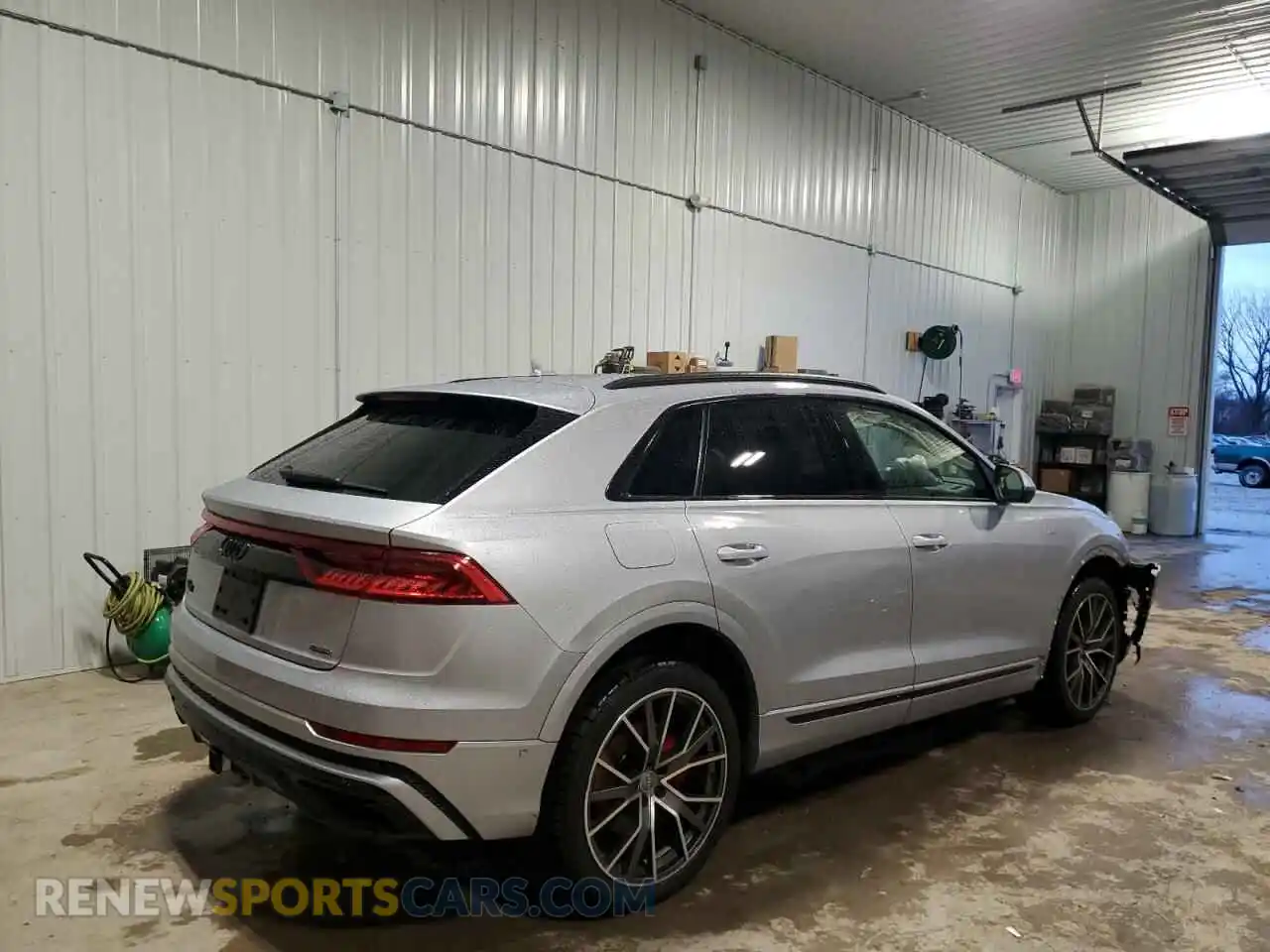 3 Photograph of a damaged car WA1EVAF14MD011802 AUDI Q8 2021