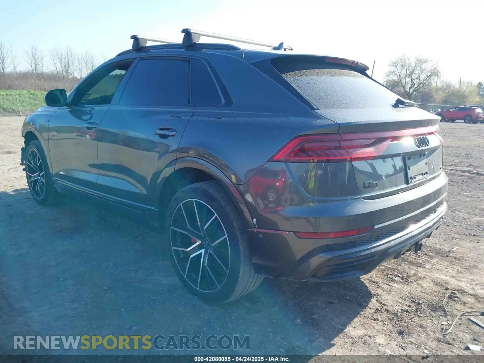 3 Photograph of a damaged car WA1EVAF14MD014781 AUDI Q8 2021