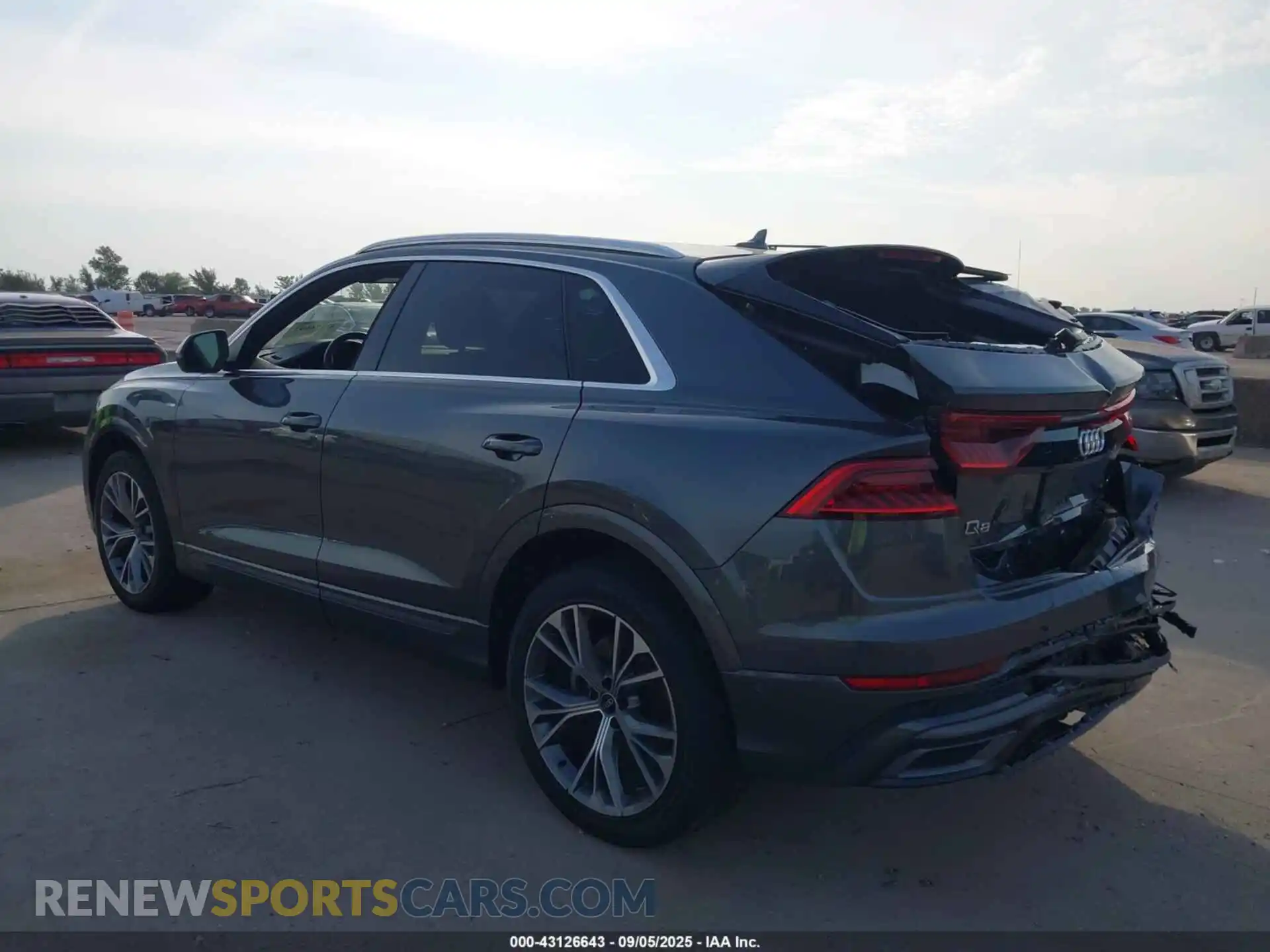 3 Photograph of a damaged car WA1EVAF16MD020484 AUDI Q8 2021