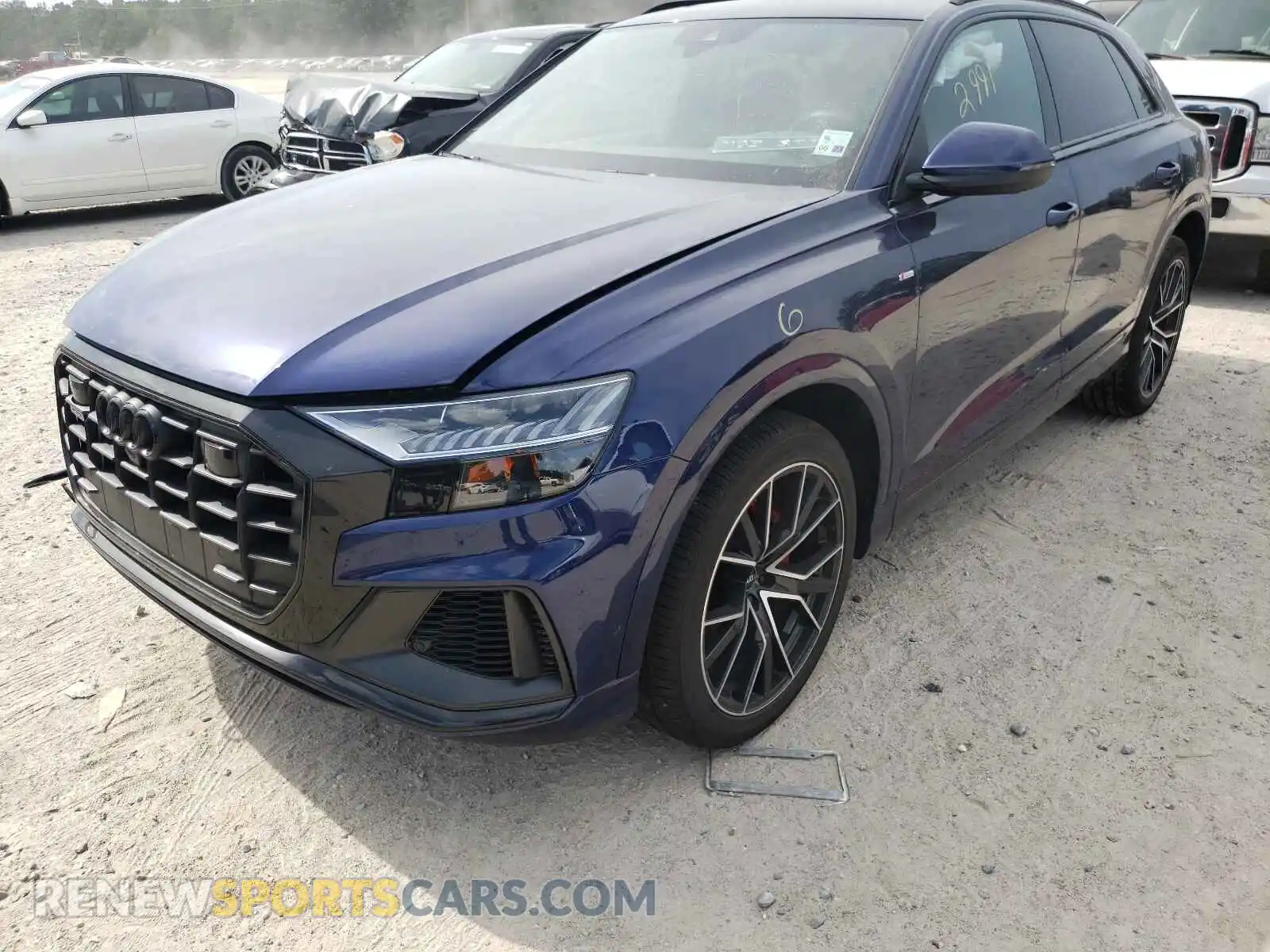 2 fotografías del automóvil dañado WA1EVAF1XMD032329 AUDI Q8 2021
