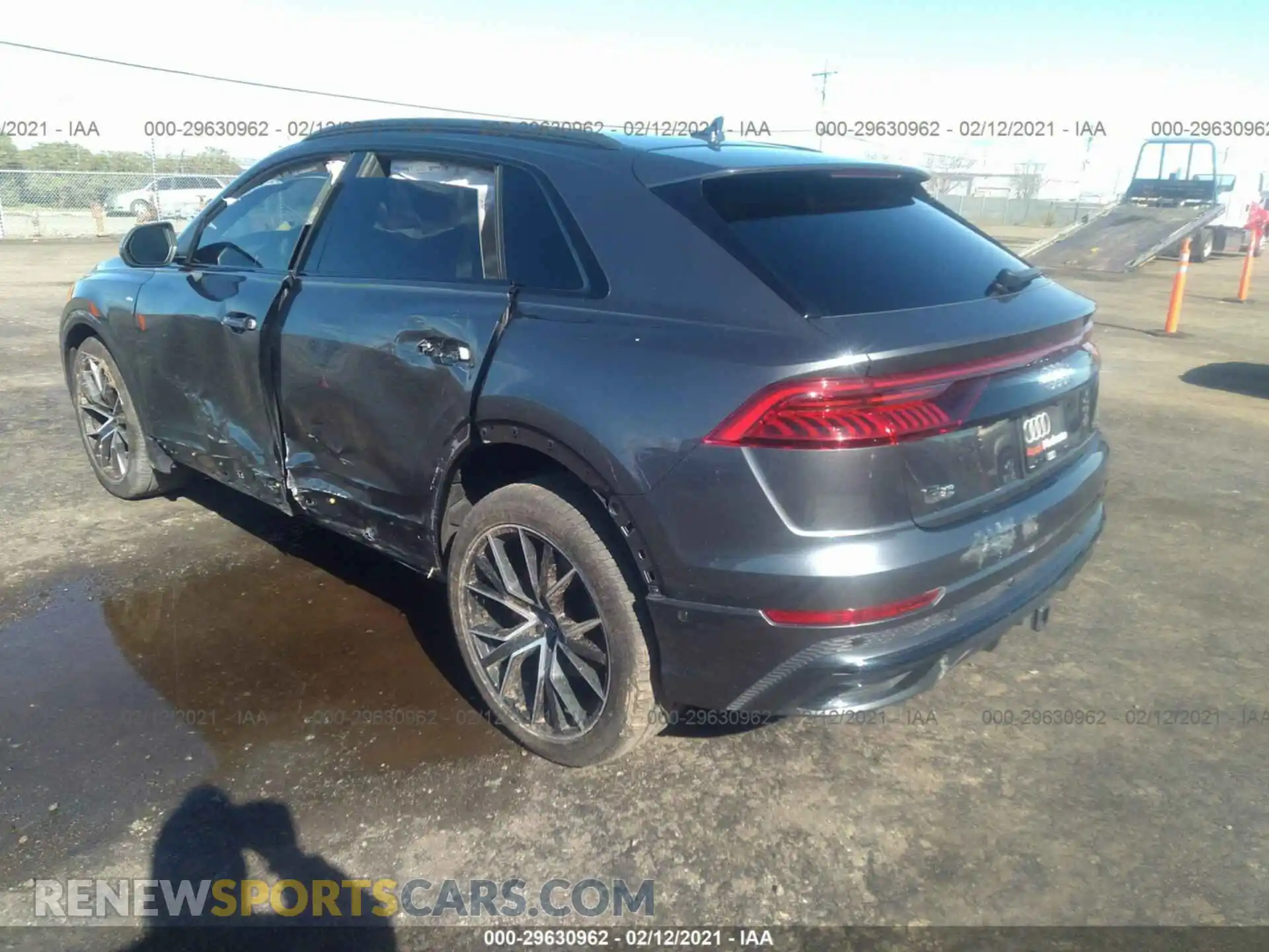 3 Photograph of a damaged car WA1FVBF1XMD001494 AUDI Q8 2021