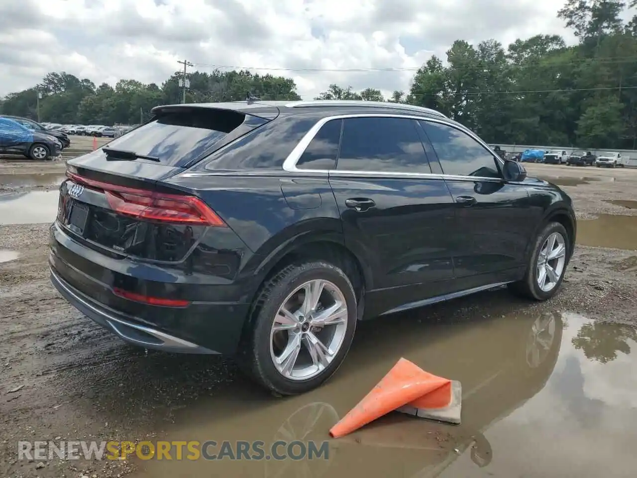3 Photograph of a damaged car WA1BVBF10PD043448 AUDI Q8 2023