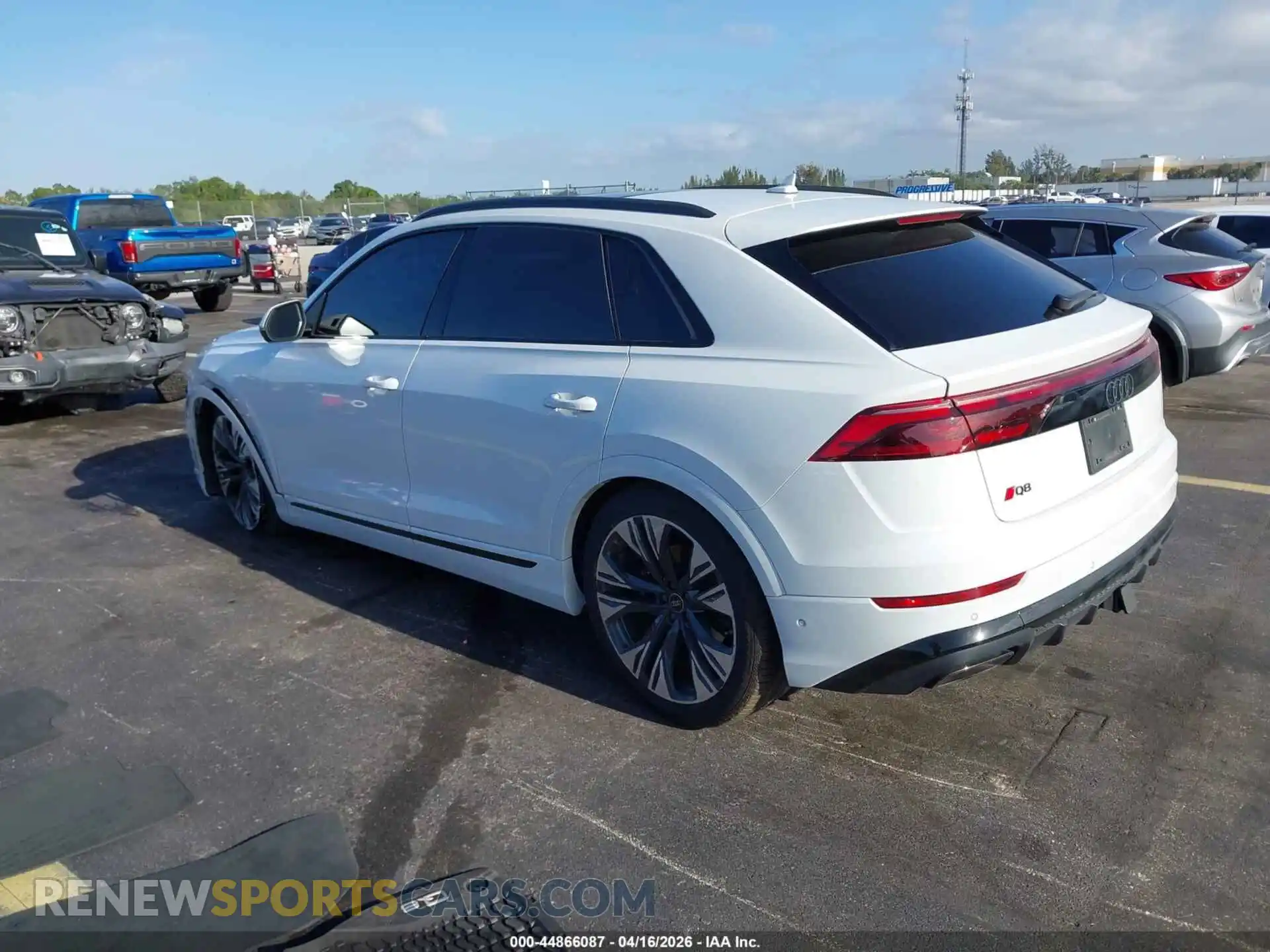 3 Photograph of a damaged car WA1FVBF14SD018045 AUDI Q8 2025