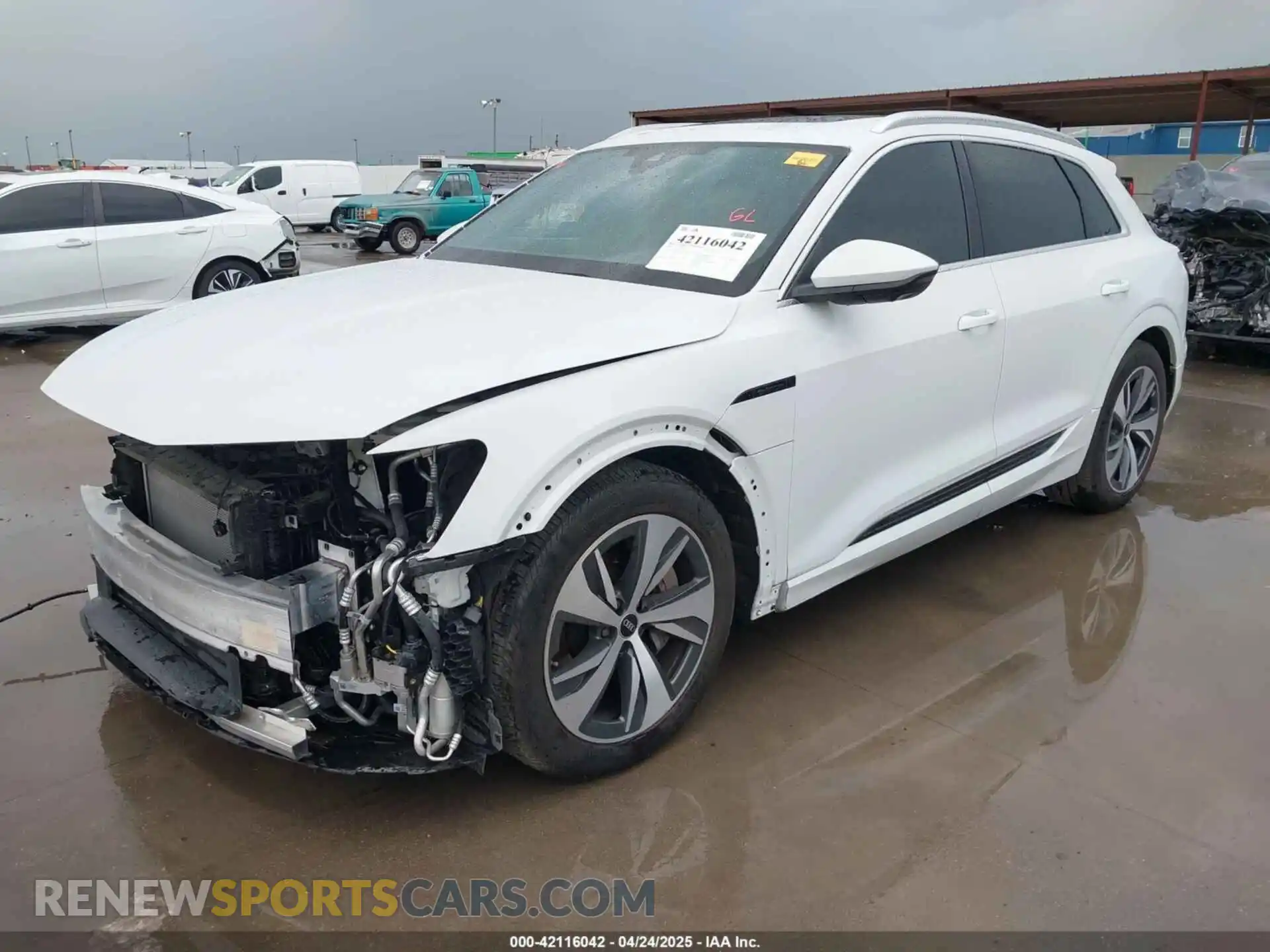 2 Фотография поврежденного автомобиля WA15AAGE0RB026474 AUDI Q8 E-TRON 2024