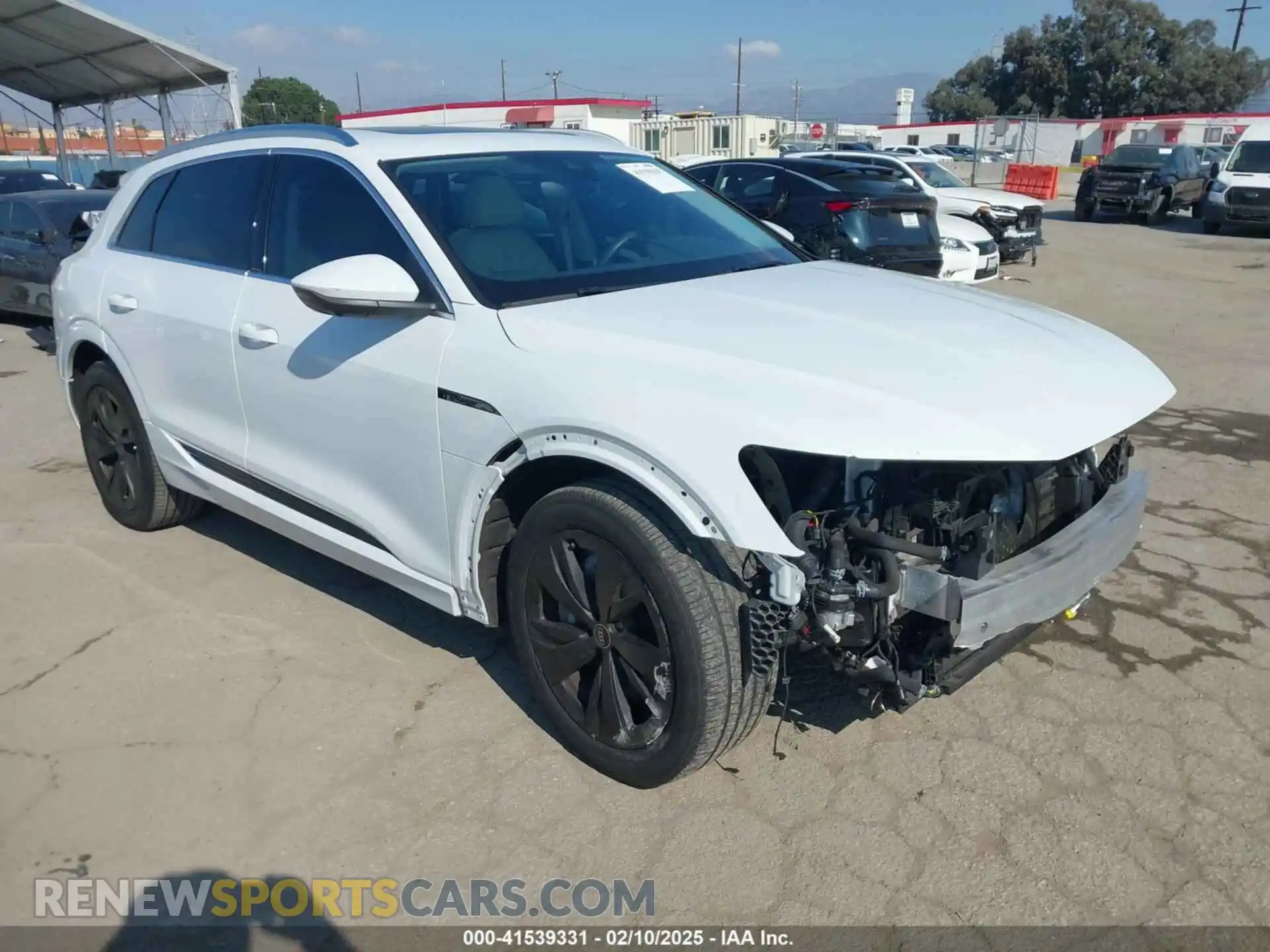 1 fotografías del automóvil dañado WA15AAGE3RB006980 AUDI Q8 E-TRON 2024