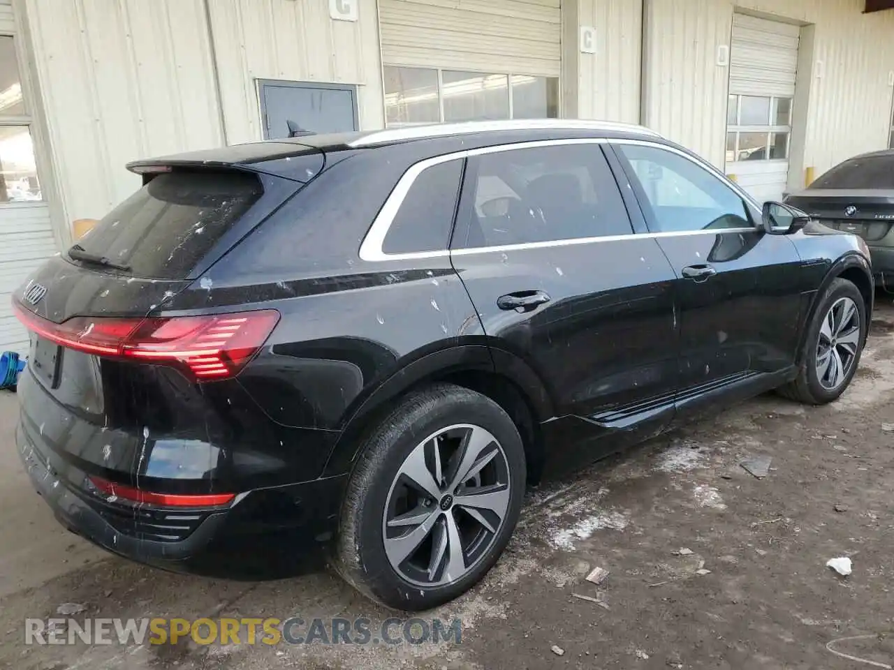 3 Photograph of a damaged car WA15AAGEXRB027535 AUDI Q8 E-TRON 2024