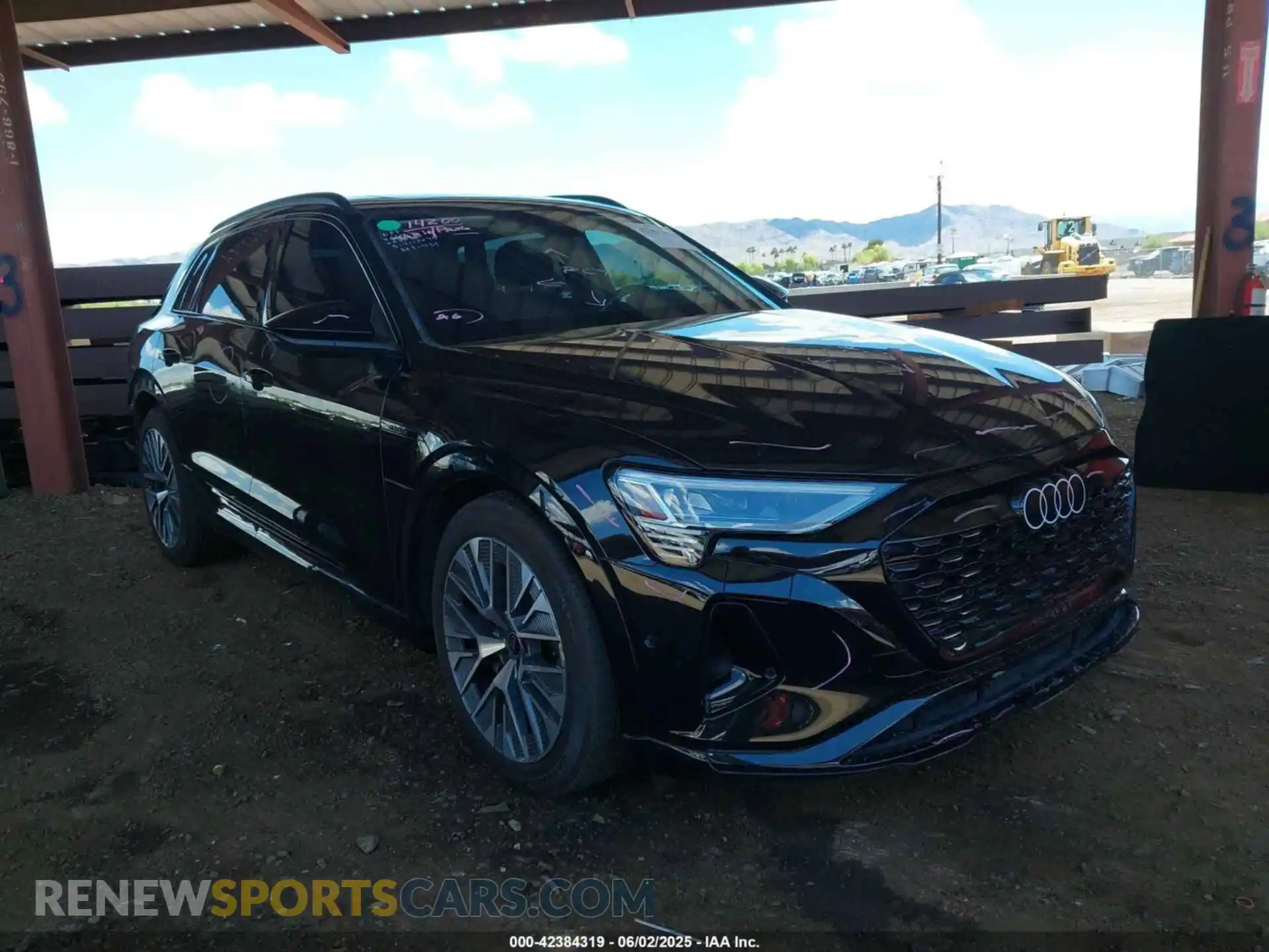1 Photograph of a damaged car WA16ABGE3RB005015 AUDI Q8 E-TRON 2024