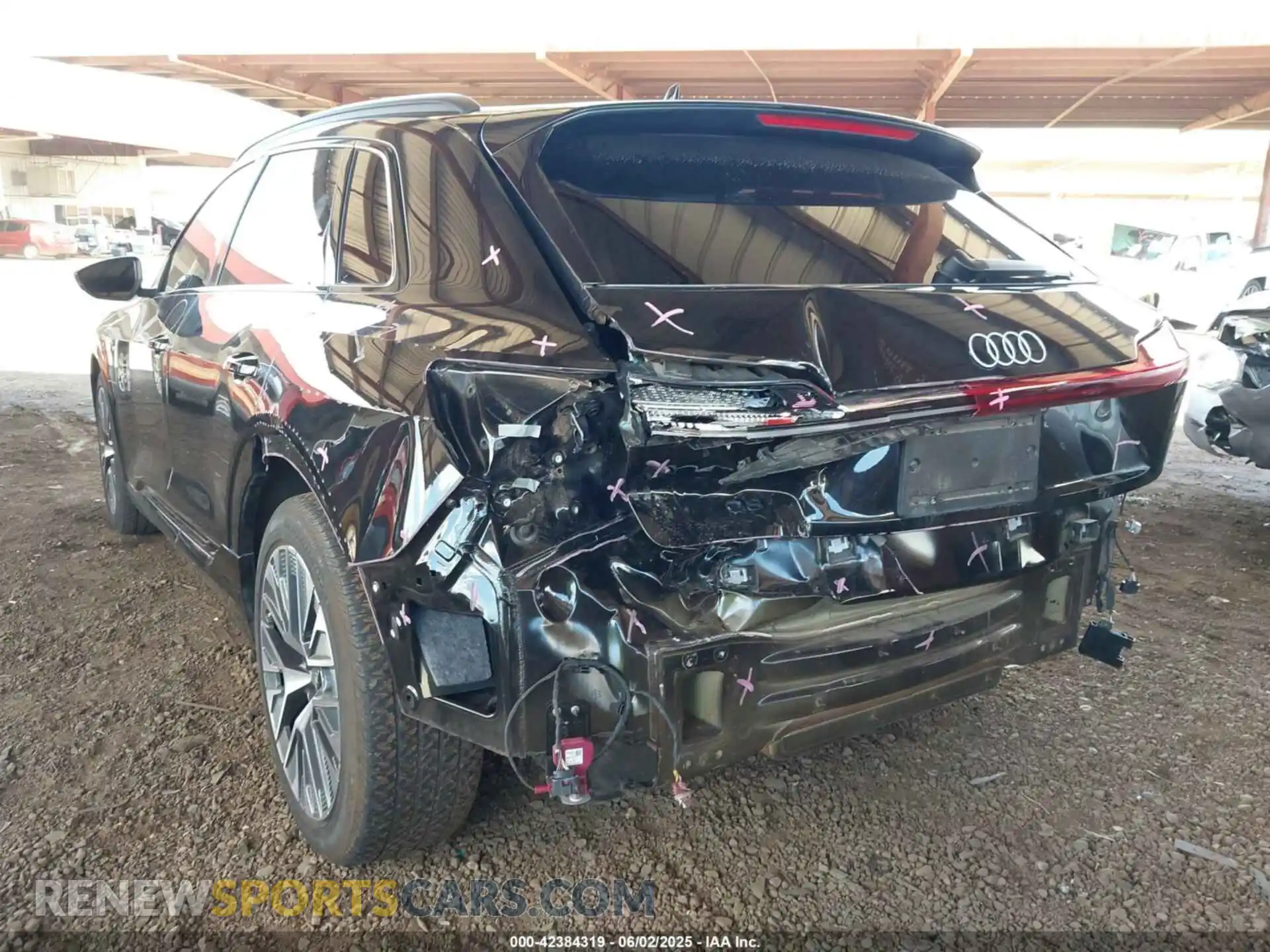 3 Photograph of a damaged car WA16ABGE3RB005015 AUDI Q8 E-TRON 2024