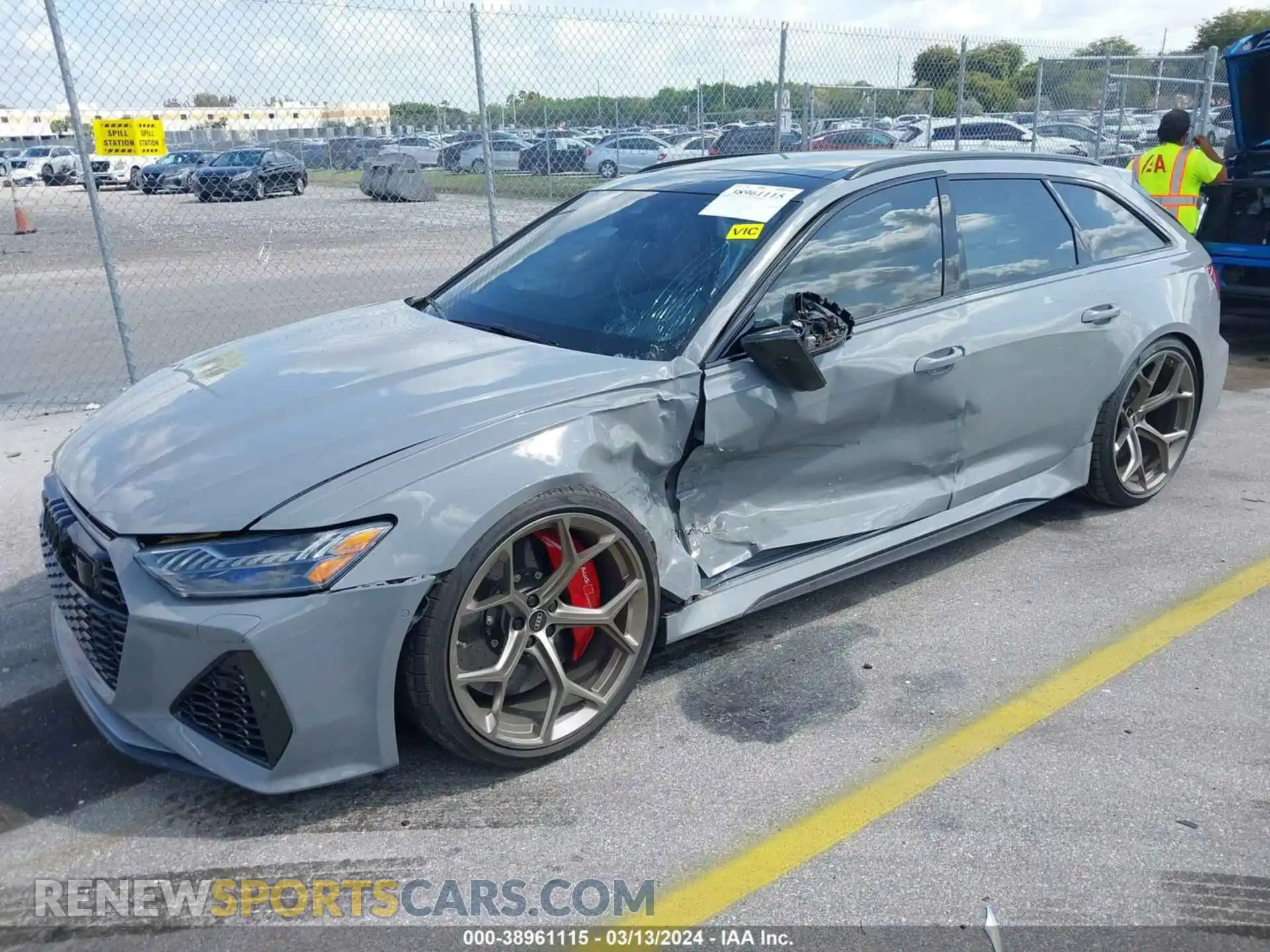 2 Photograph of a damaged car WUA1CBF21MN903012 AUDI RS 6 AVANT 2021