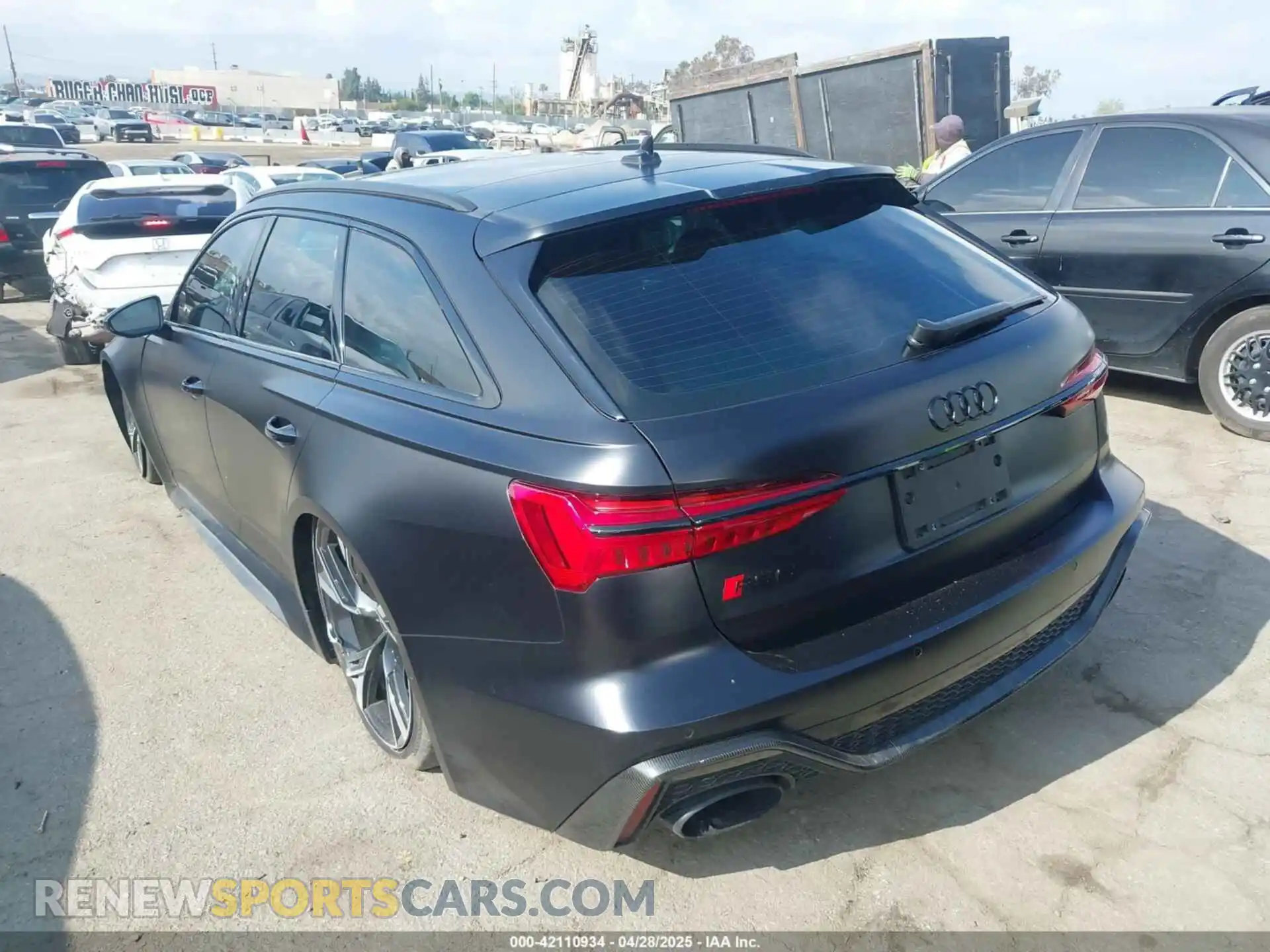 3 Photograph of a damaged car WUA1CBF26MN906407 AUDI RS 6 AVANT 2021