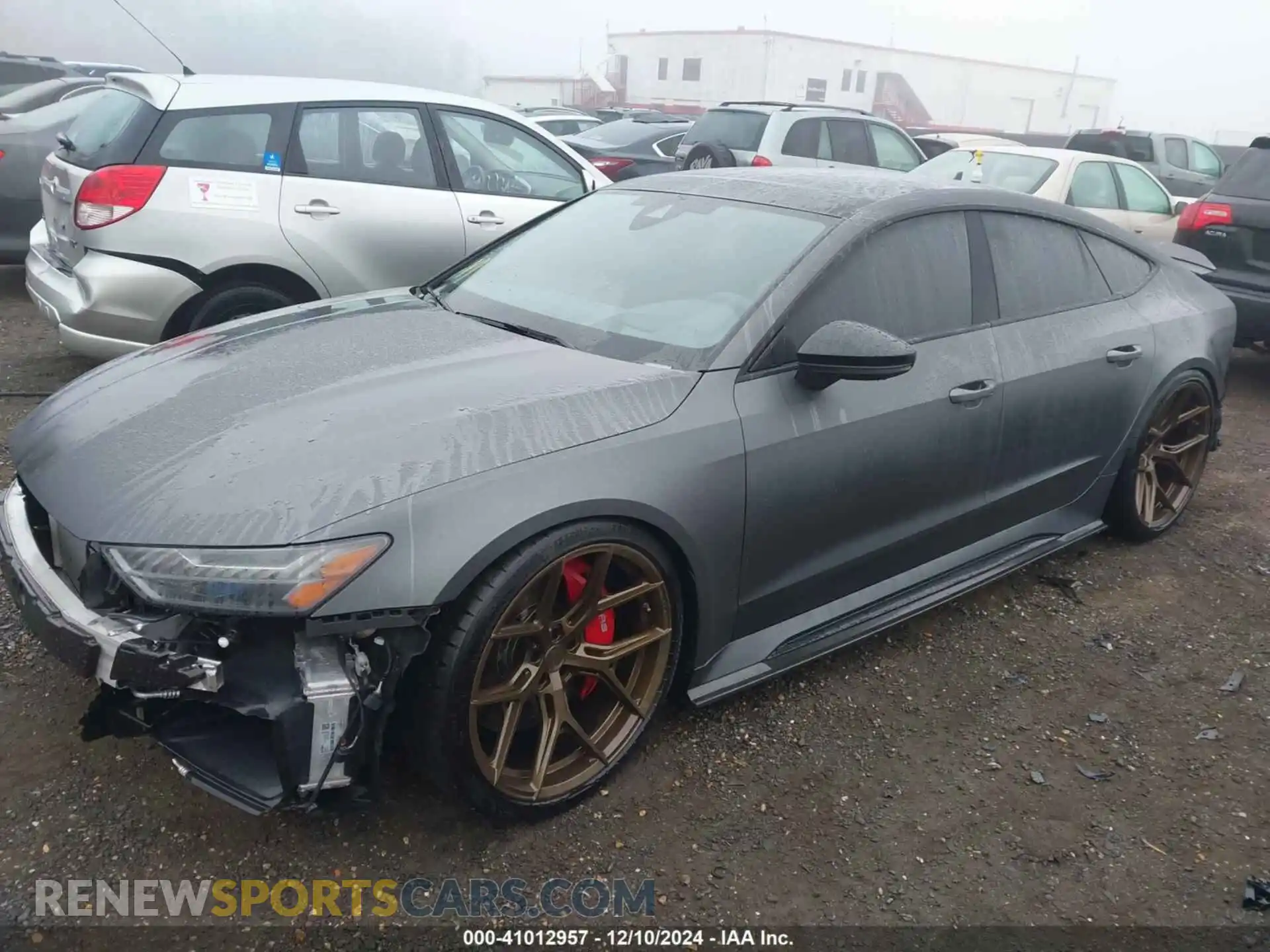 2 Photograph of a damaged car WUAPDBF22RN902787 AUDI RS 7 SPORTBACK 2024