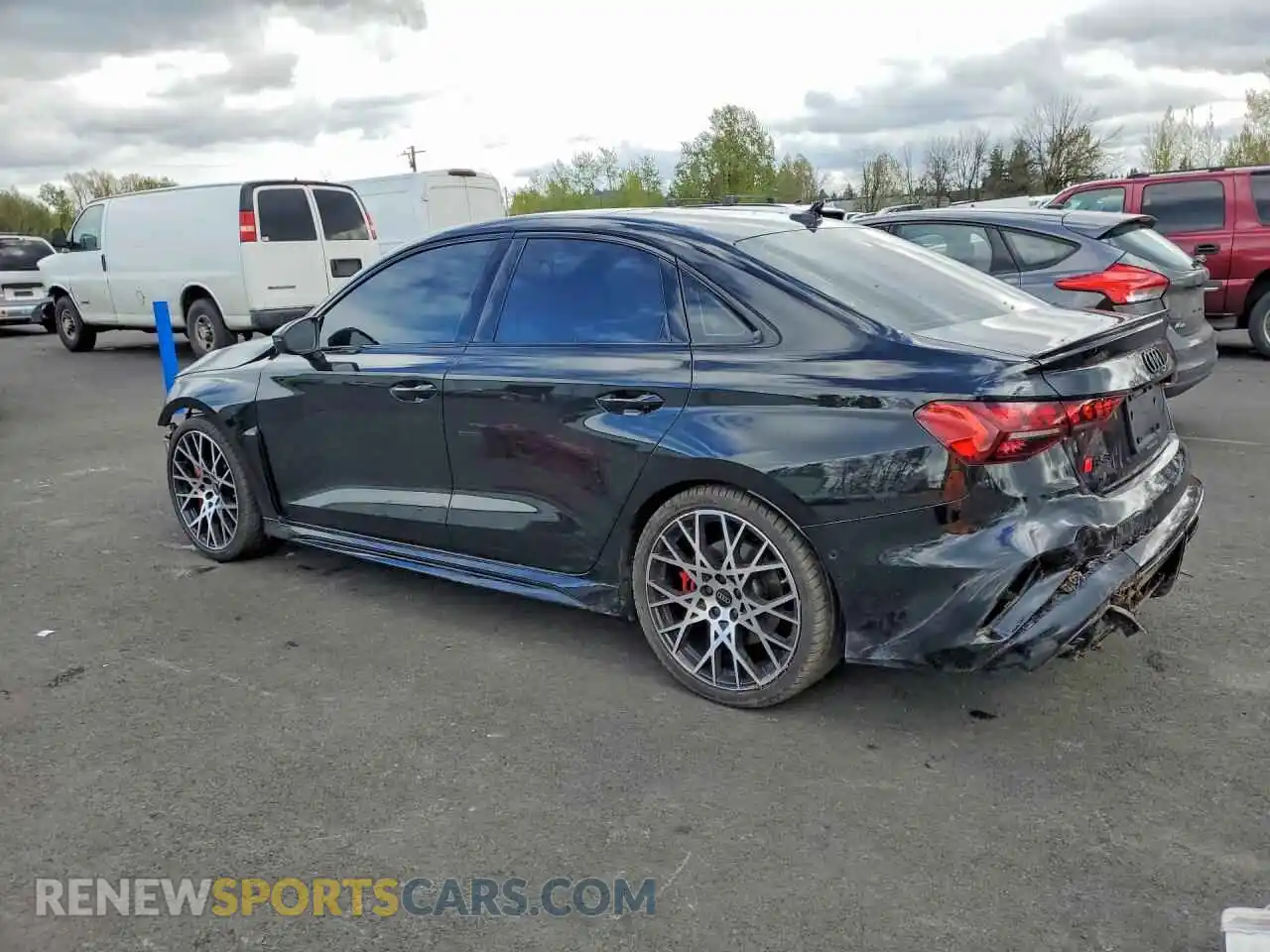 2 Фотография поврежденного автомобиля WUAGWDGY3TA900425 AUDI RS3 2026