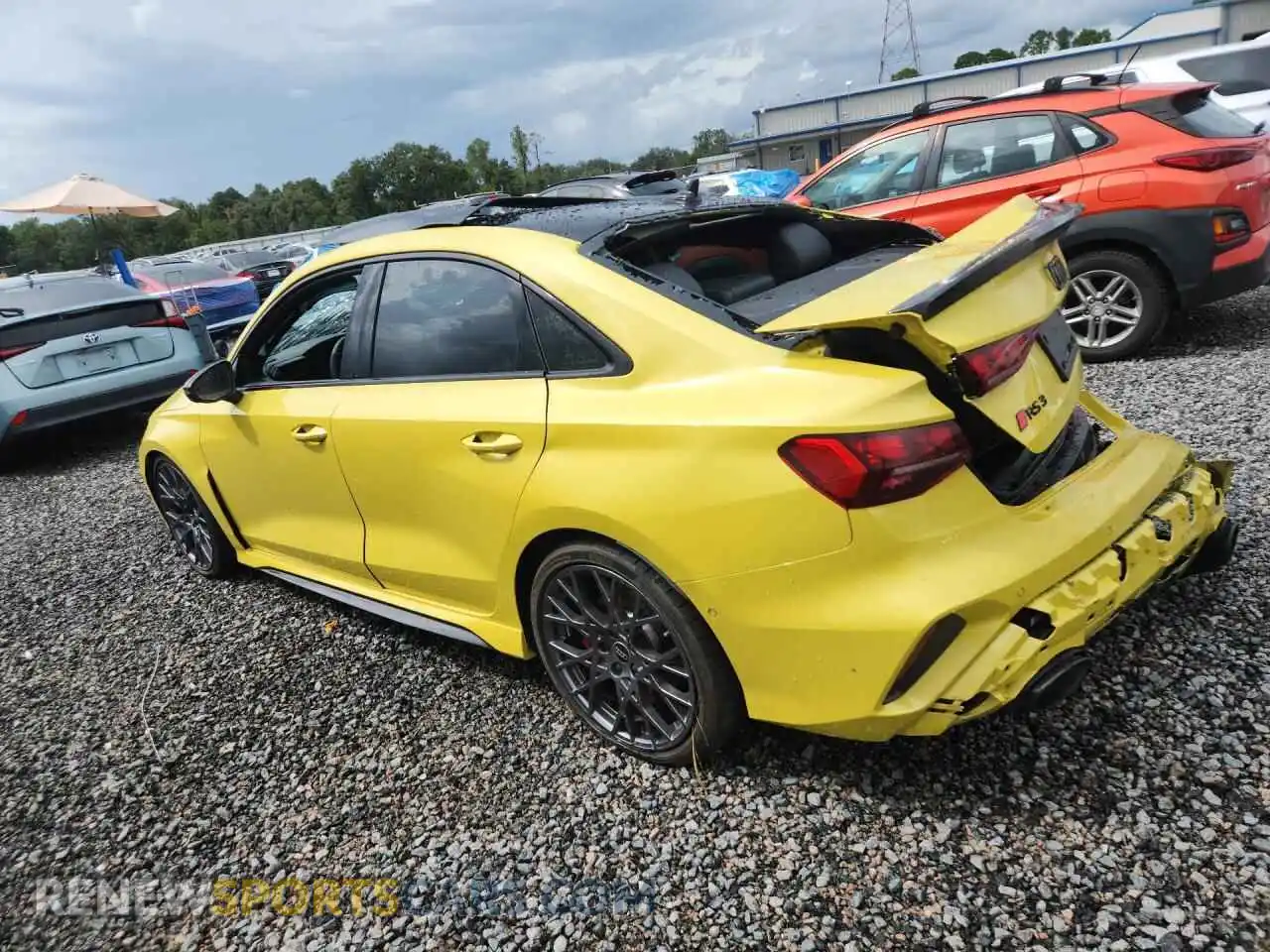 2 fotografías del automóvil dañado WUAGWDGY5TA904914 AUDI RS3 2026