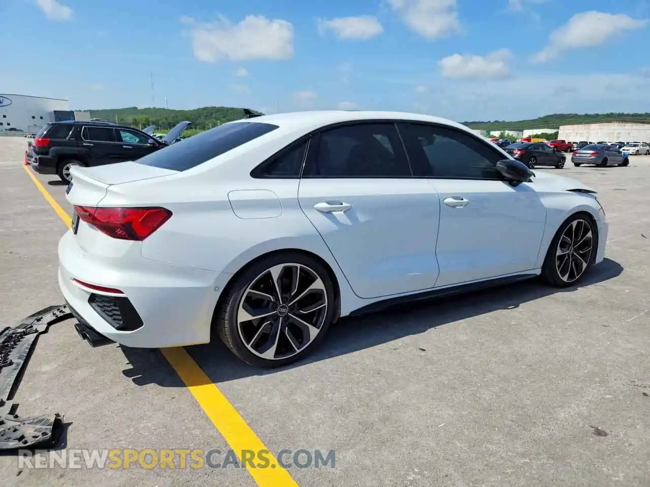 3 fotografías del automóvil dañado WAUG3DGY9PA148917 AUDI S3 2023