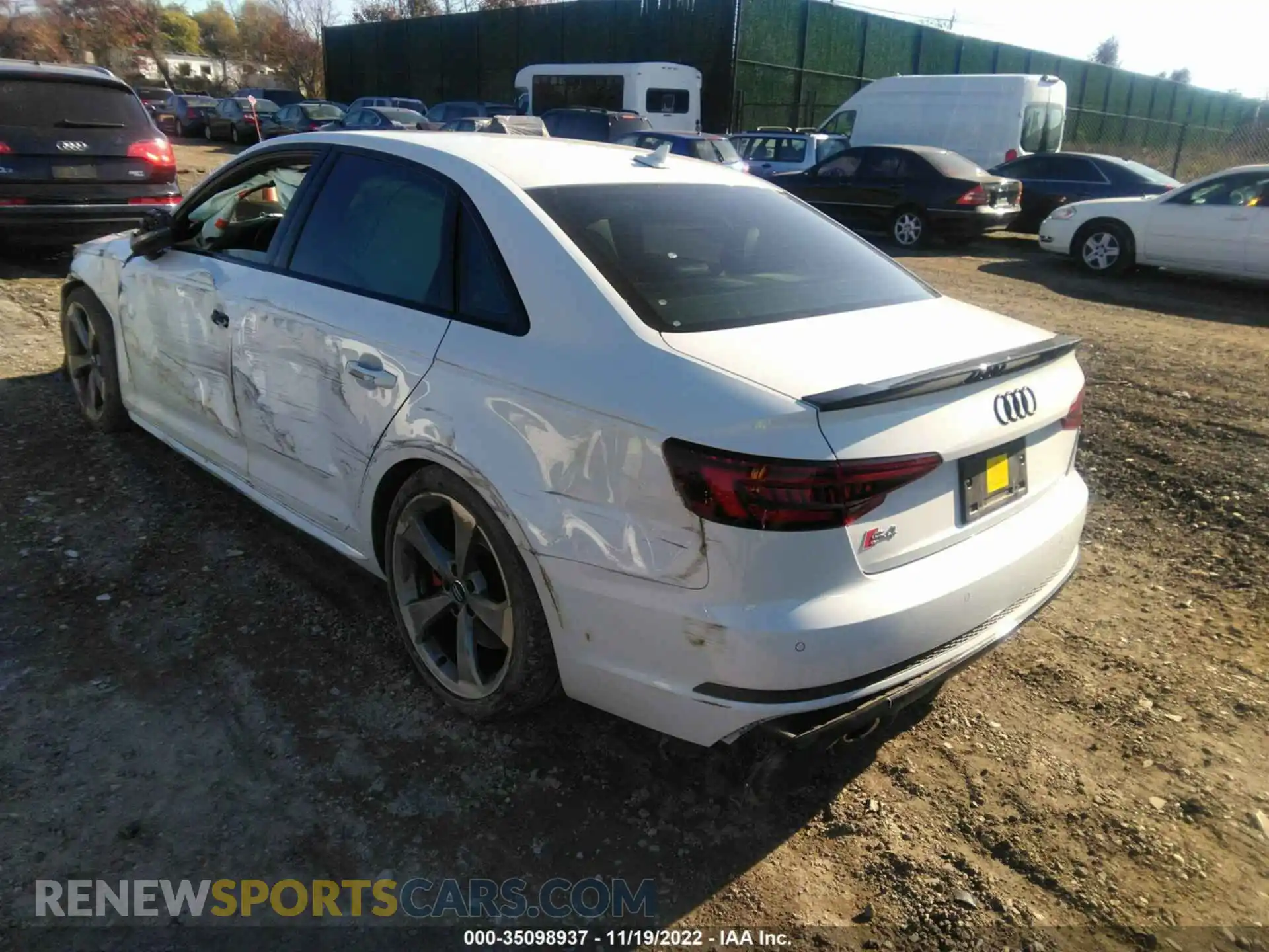 3 fotografías del automóvil dañado WAUC4AF49KA115854 AUDI S4 2019
