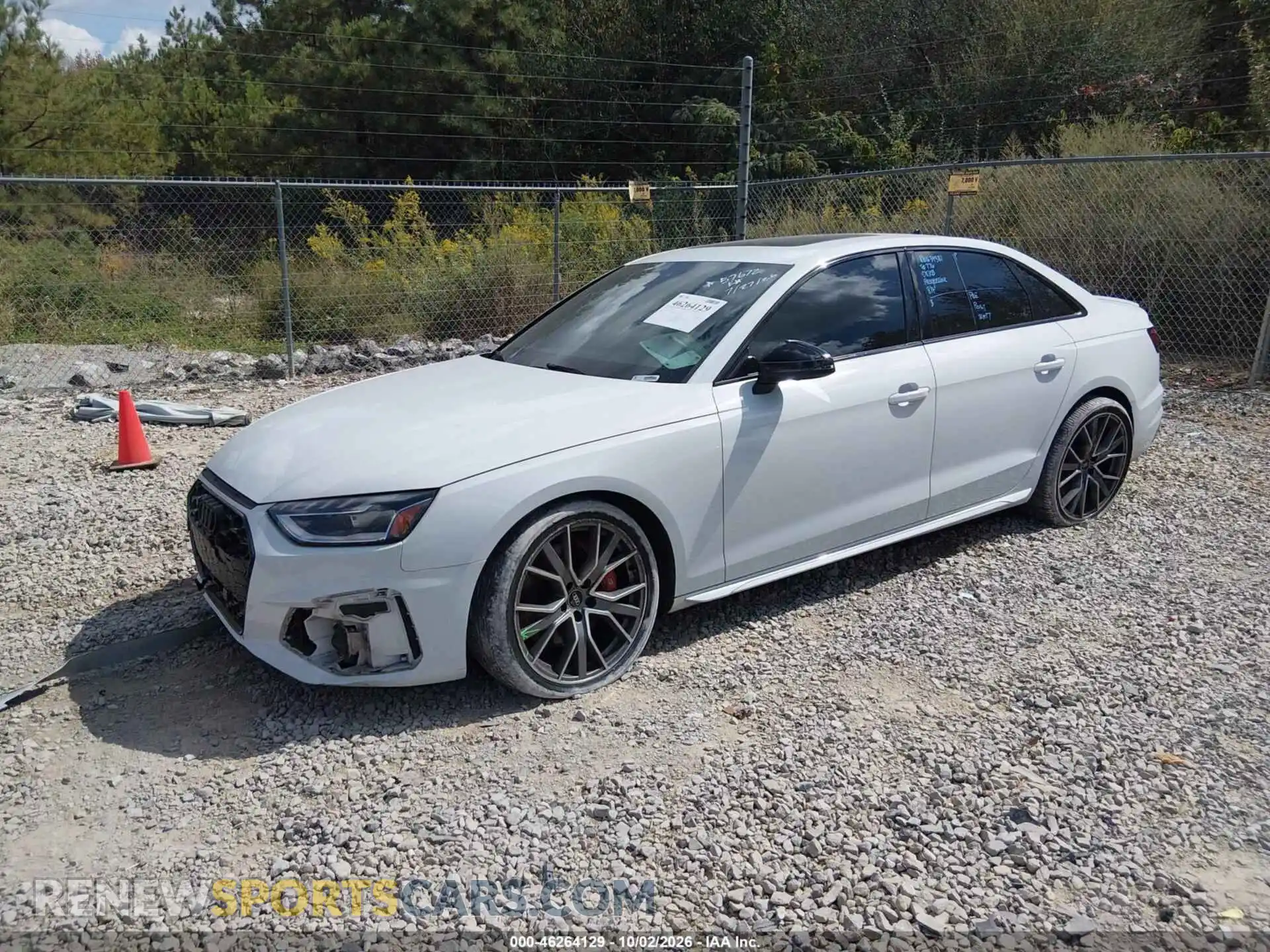 2 Photograph of a damaged car WAUB4AF44NA030081 AUDI S4 2022