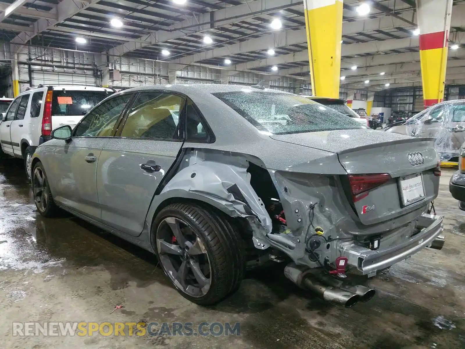 3 Photograph of a damaged car WAUB4AF47KA112284 AUDI S4/RS4 2019
