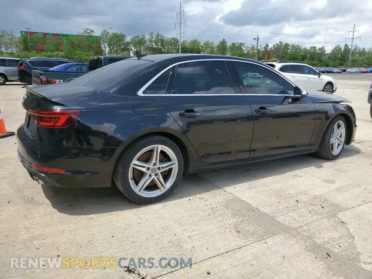 3 Photograph of a damaged car WAUB4AF49KA033005 AUDI S4/RS4 2019