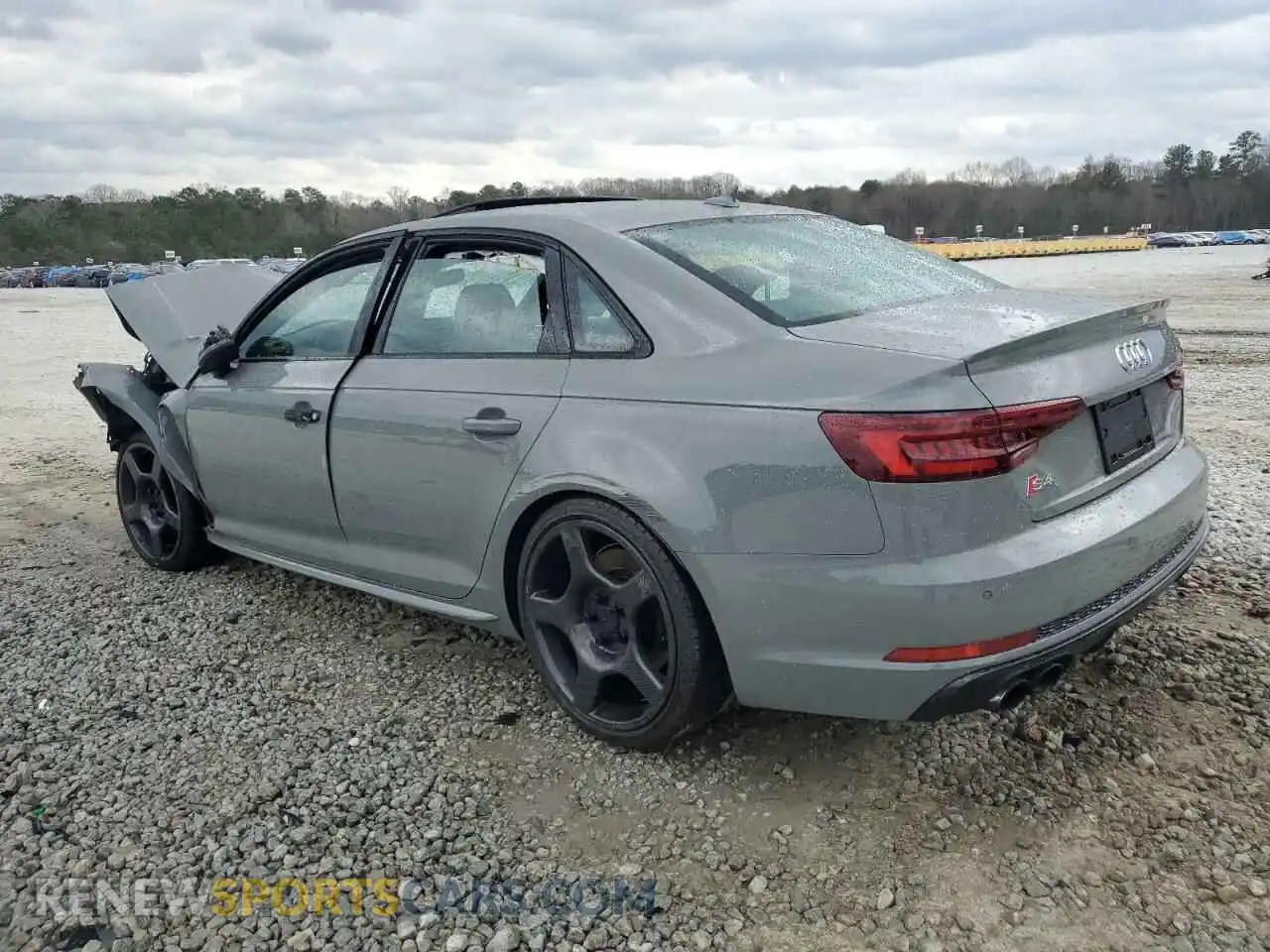 2 Photograph of a damaged car WAUC4AF42KA108809 AUDI S4/RS4 2019