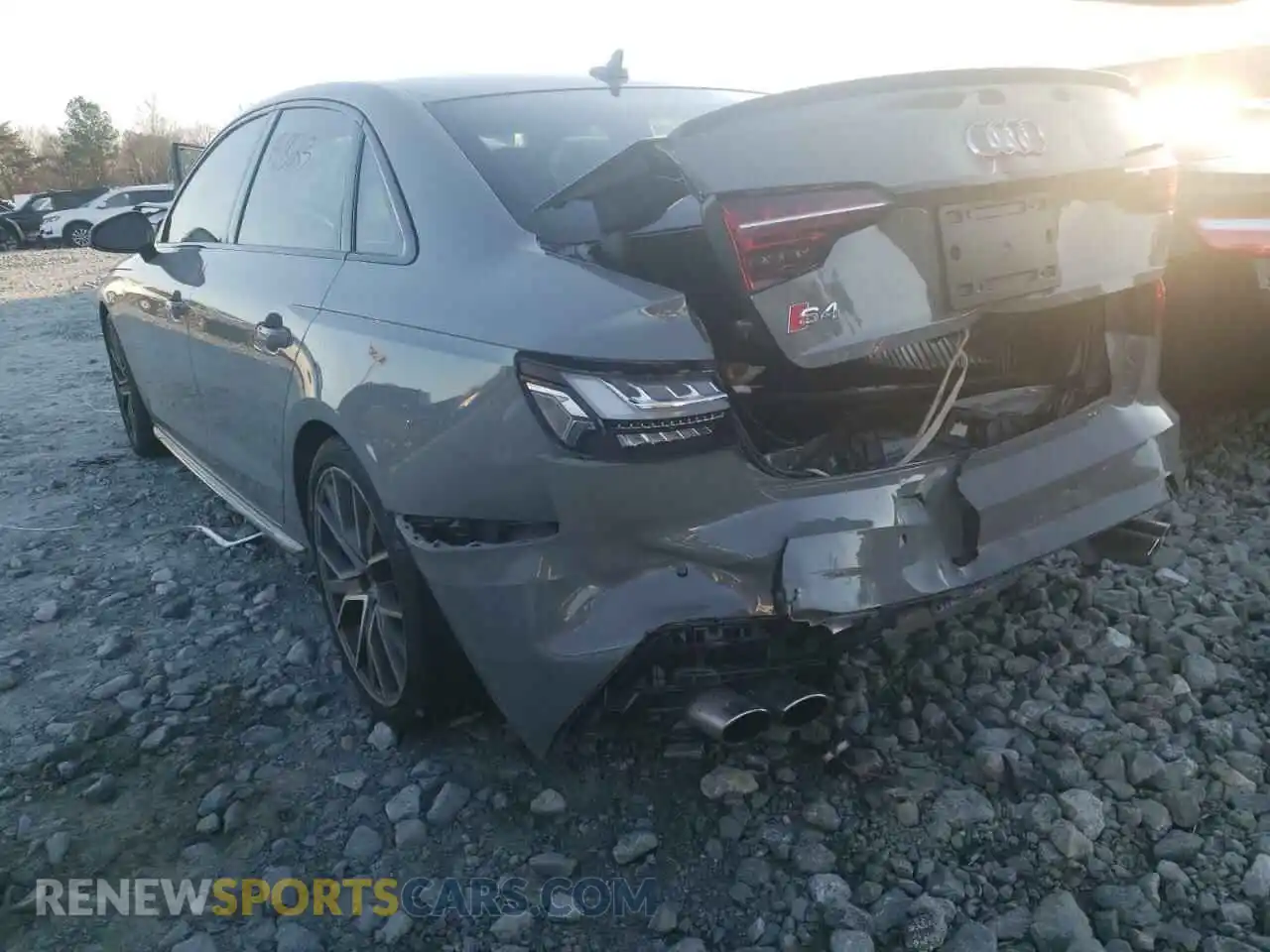 3 fotografías del automóvil dañado WAUC4AF43LA063056 AUDI S4/RS4 2020