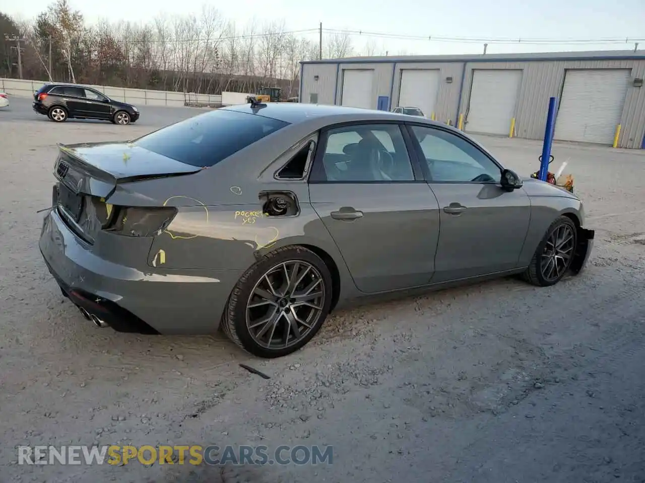3 Photograph of a damaged car WAUB4AF45MA063573 AUDI S4/RS4 2021