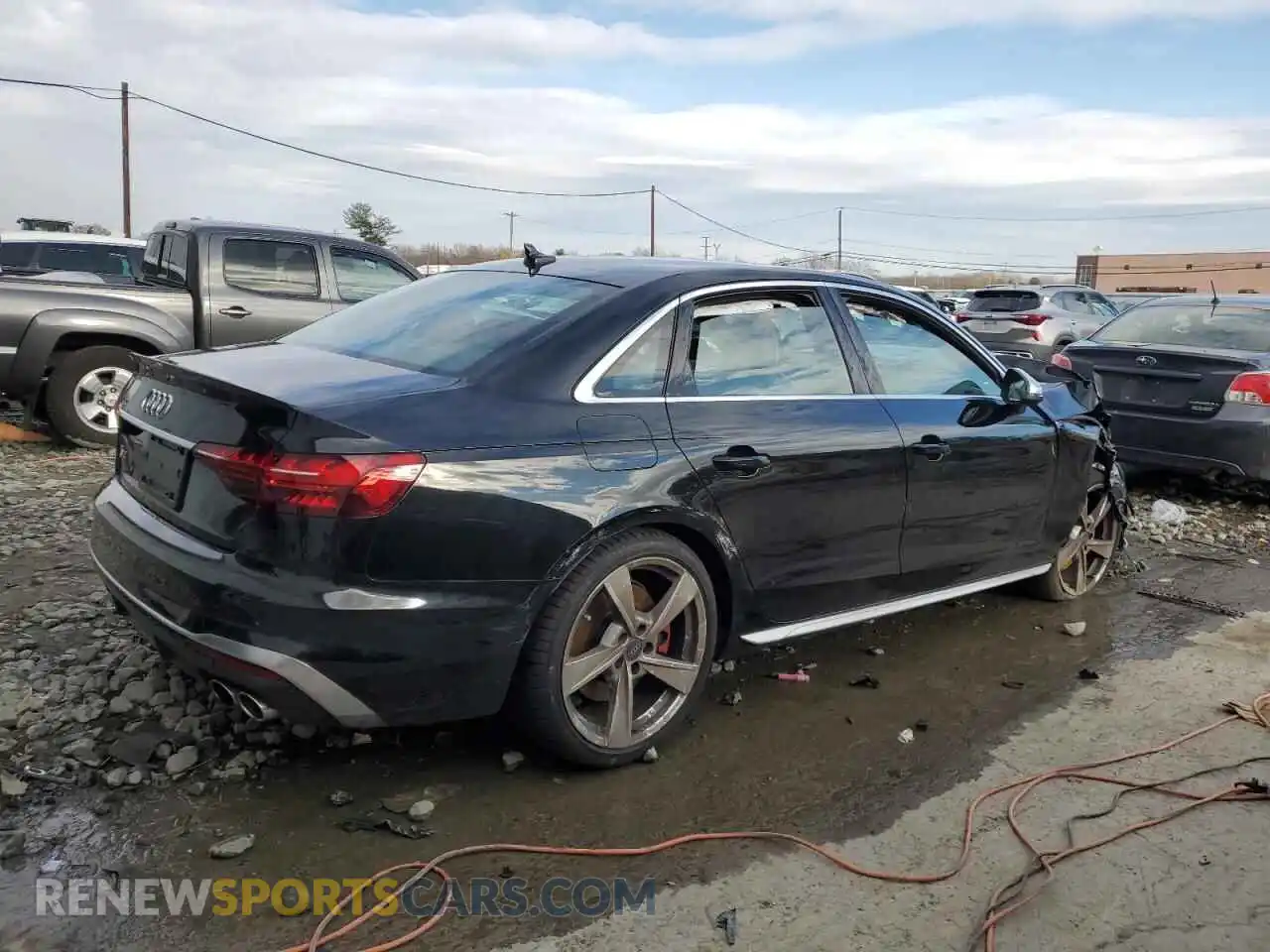 3 Photograph of a damaged car WAUB4AF45NA009501 AUDI S4/RS4 2022