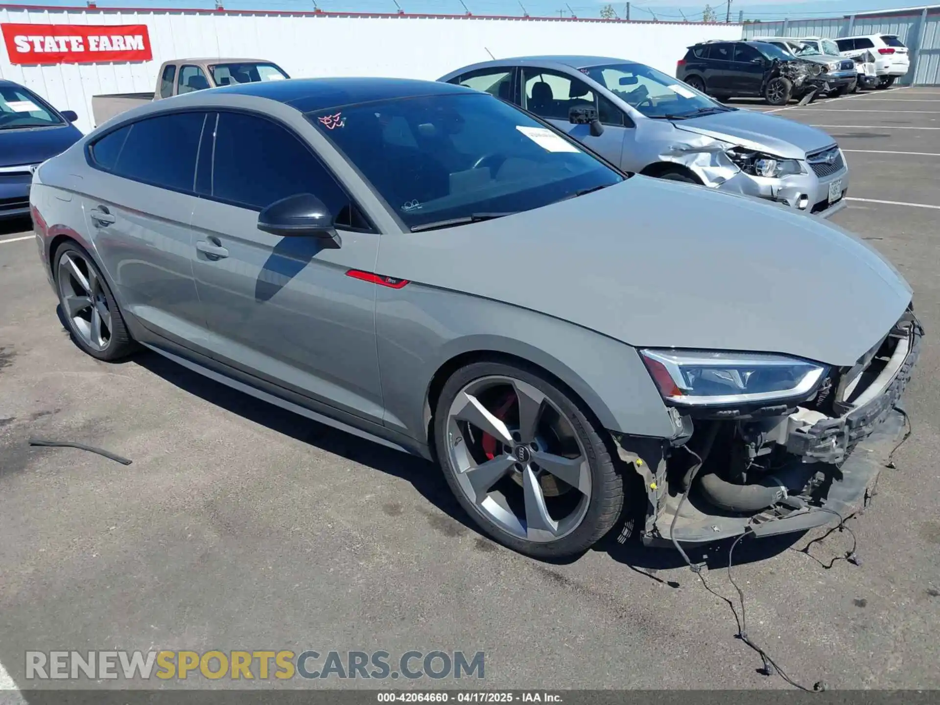 1 Photograph of a damaged car WAUC4CF50KA017042 AUDI S5 2019