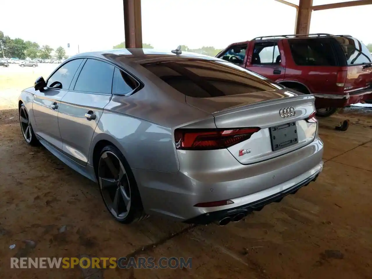 3 Photograph of a damaged car WAUB4CF57KA099525 AUDI S5/RS5 2019