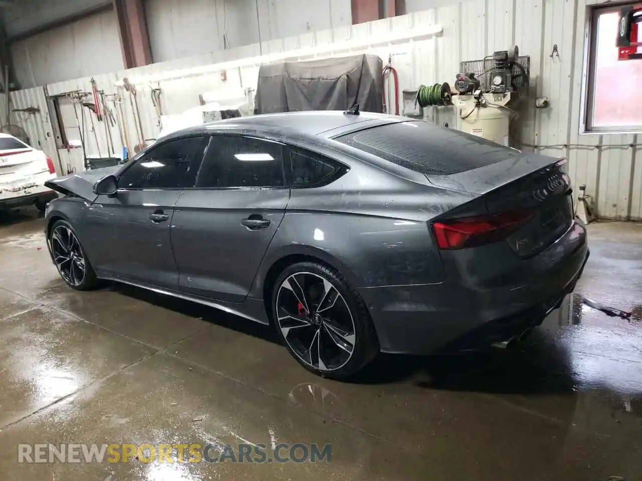 2 Фотография поврежденного автомобиля WAUB4CF52MA010446 AUDI S5/RS5 2021