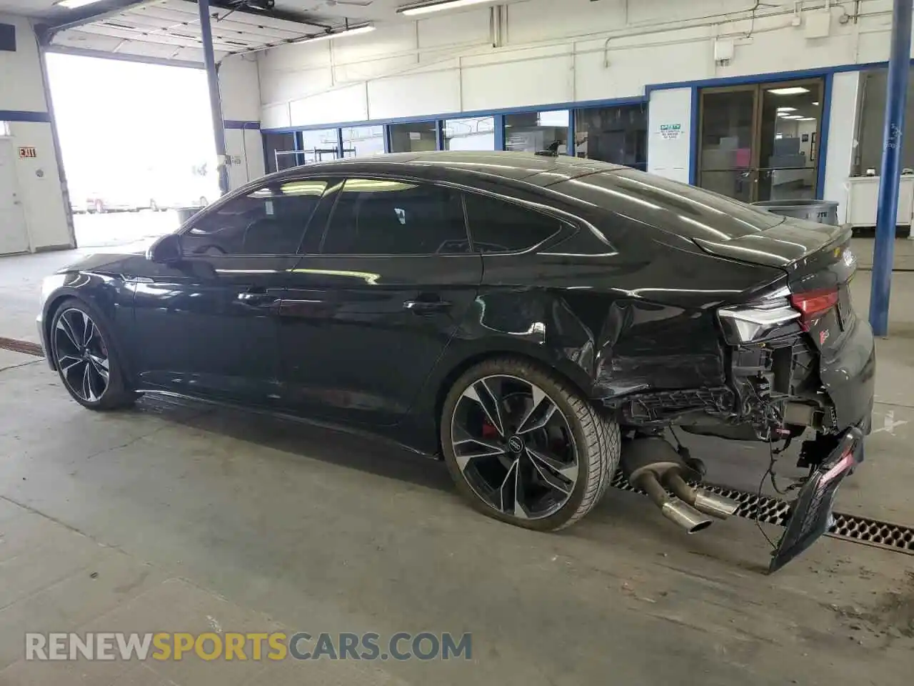 2 fotografías del automóvil dañado WAUB4DF54MA005044 AUDI S5/RS5 2021