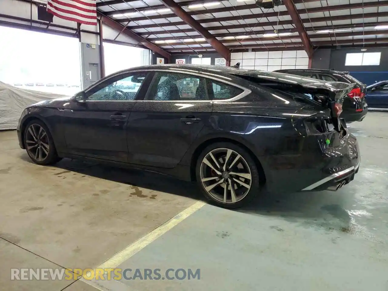 2 Фотография поврежденного автомобиля WAUC4CF51MA002603 AUDI S5/RS5 2021