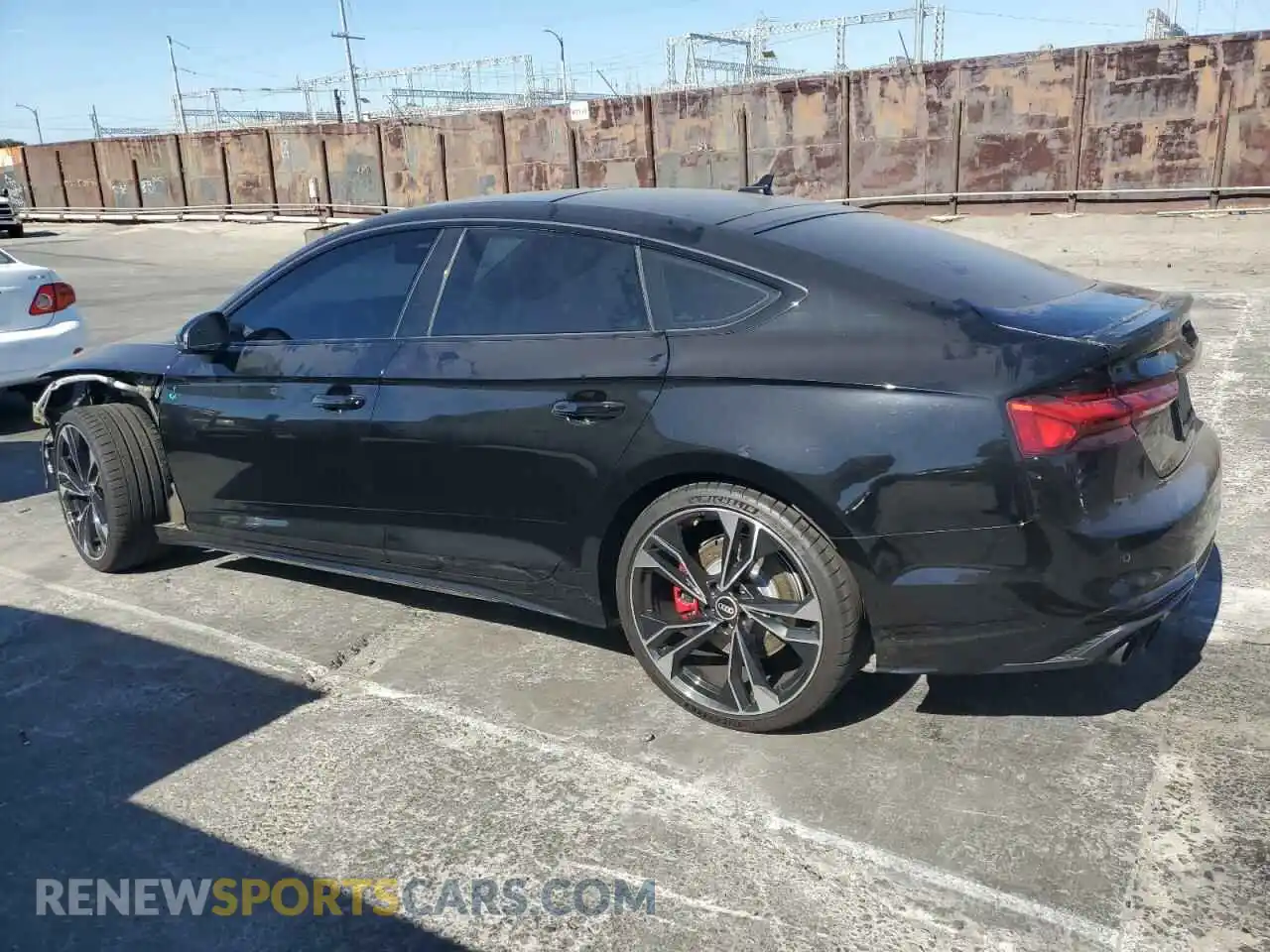 2 fotografías del automóvil dañado WAUC4CF51MA063109 AUDI S5/RS5 2021
