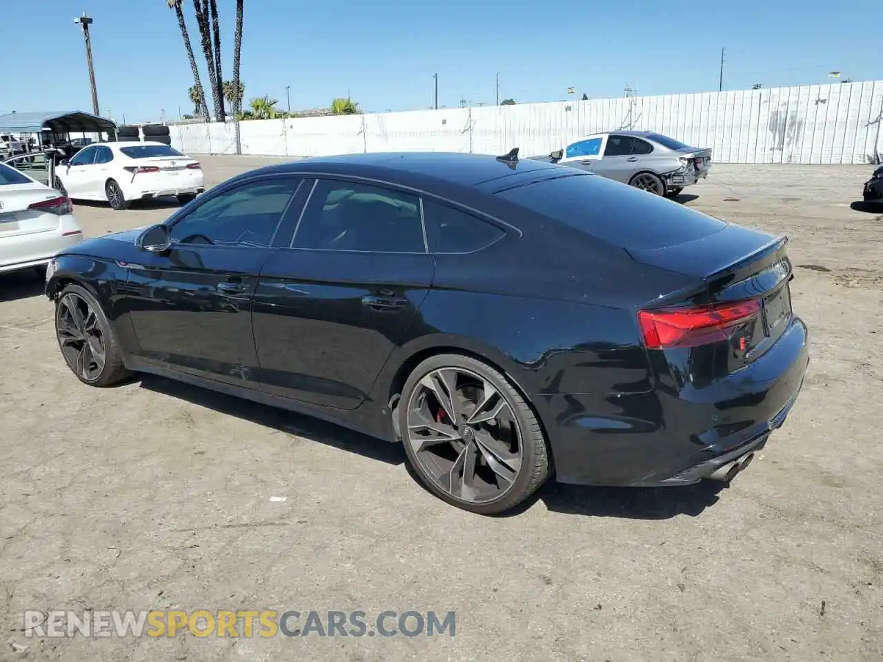 2 fotografías del automóvil dañado WAUC4CF58MA005367 AUDI S5/RS5 2021
