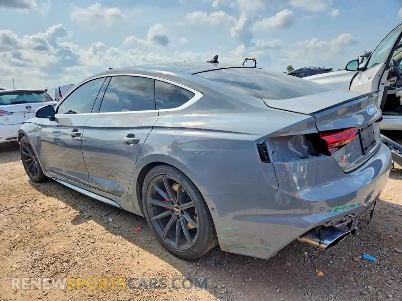 2 fotografías del automóvil dañado WUAAWDF53PA900377 AUDI S5/RS5 2023