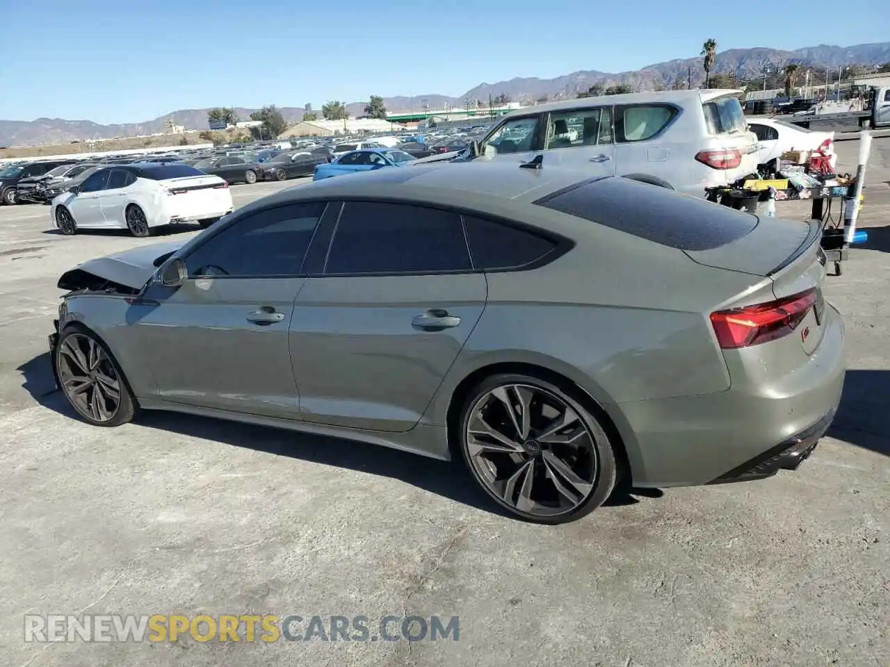 2 fotografías del automóvil dañado WAUC4CF5XRA014112 AUDI S5/RS5 2024