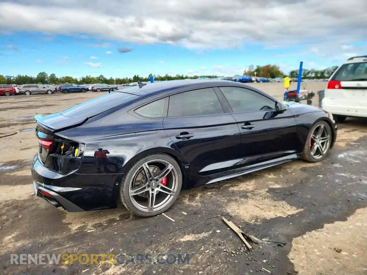 3 fotografías del automóvil dañado WUAAWCF57SA901034 AUDI S5/RS5 2025