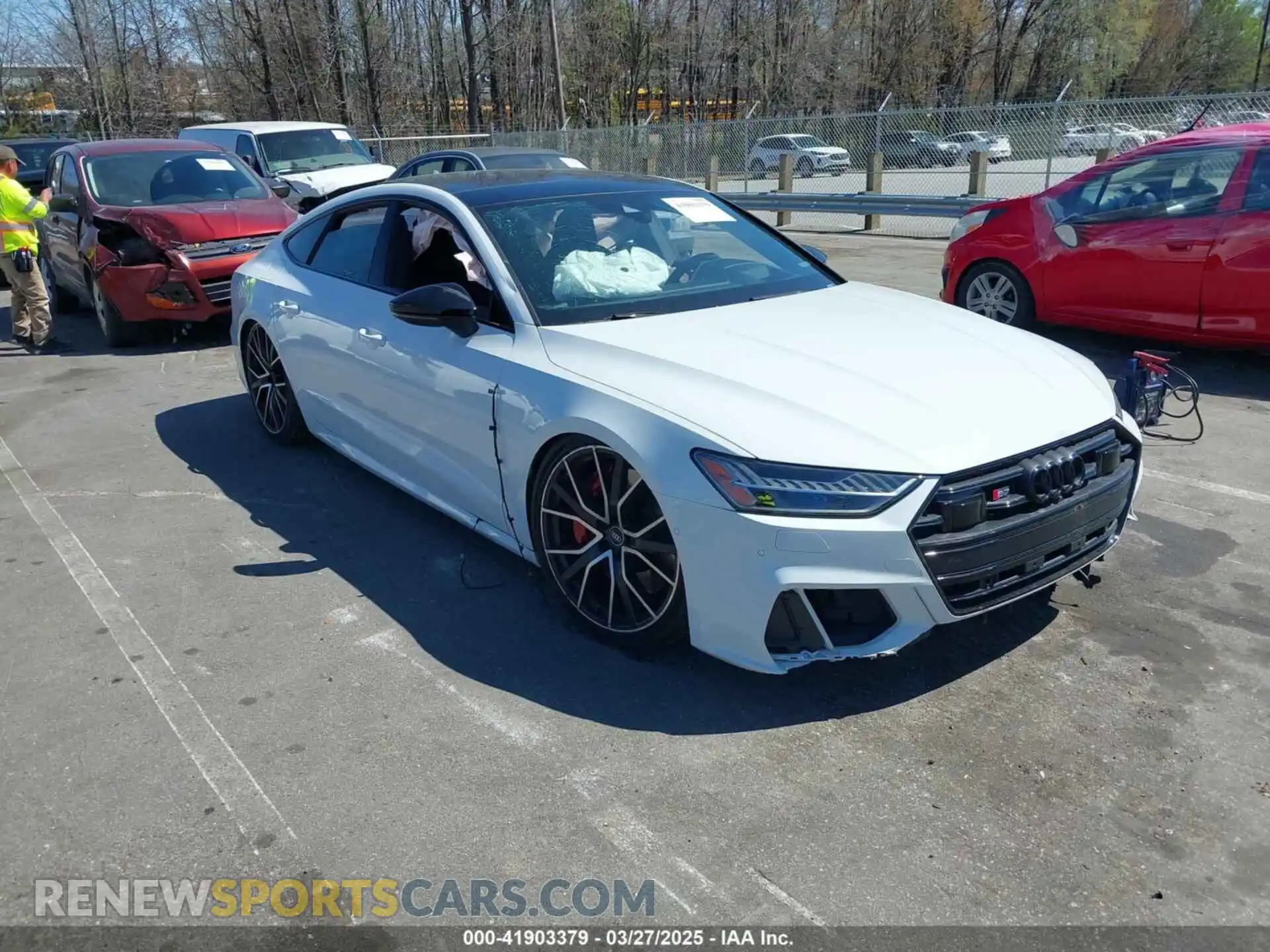 1 Photograph of a damaged car WAUSFBF22MN075994 AUDI S7 SPORTBACK 2021