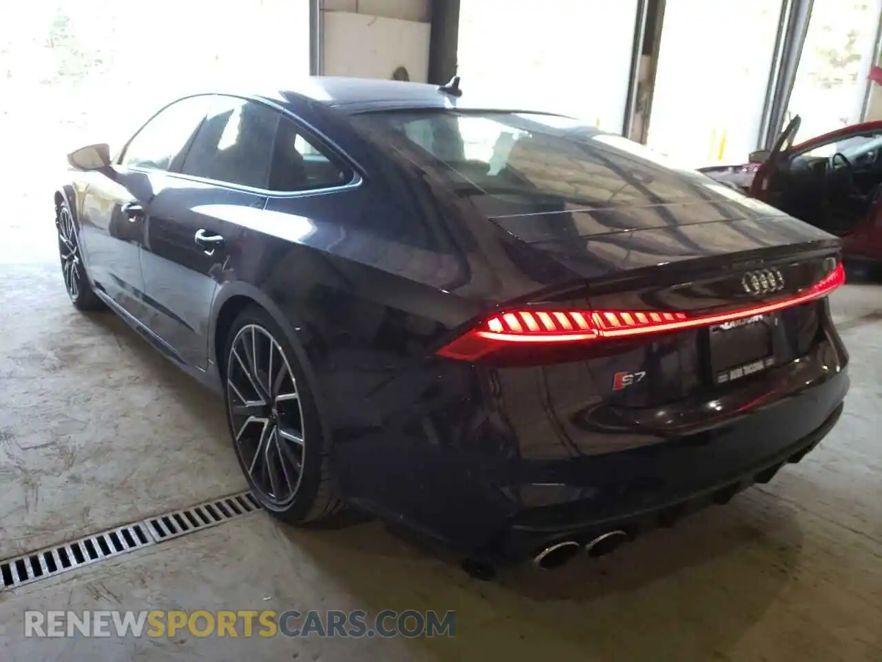 3 Photograph of a damaged car WAUSFAF24LN029608 AUDI S7/RS7 2020
