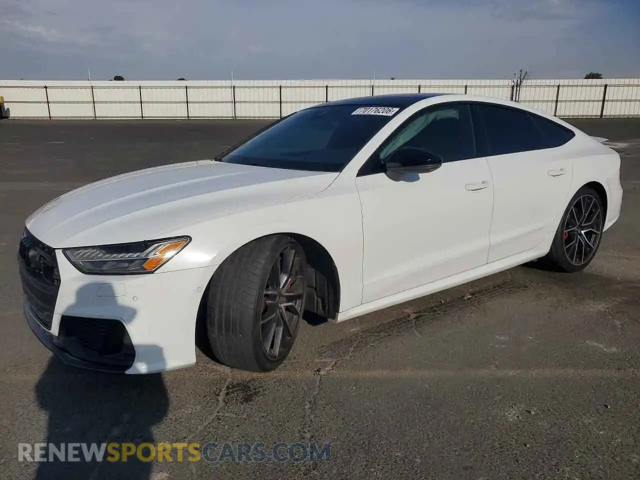 1 Photograph of a damaged car WAUPFBF26MN049839 AUDI S7/RS7 2021