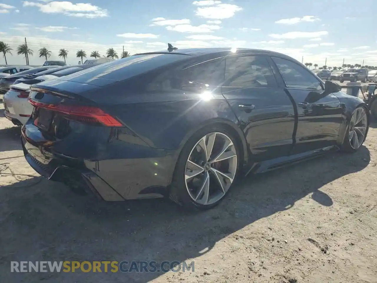 3 Photograph of a damaged car WUAPCBF27MN901601 AUDI S7/RS7 2021