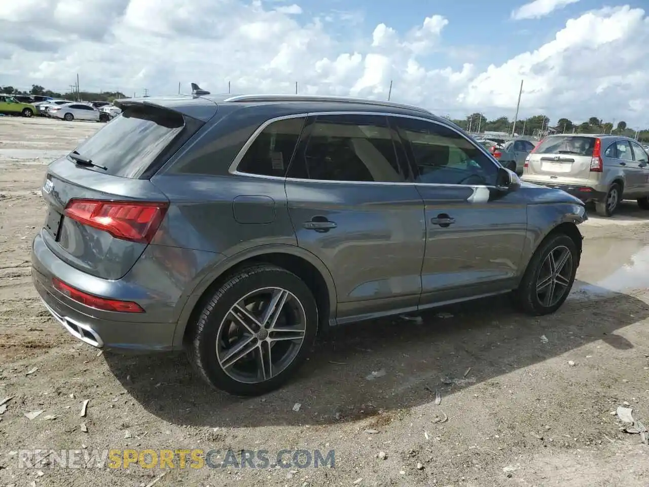 3 Photograph of a damaged car WA1A4AFY0K2082020 AUDI SQ5 2019